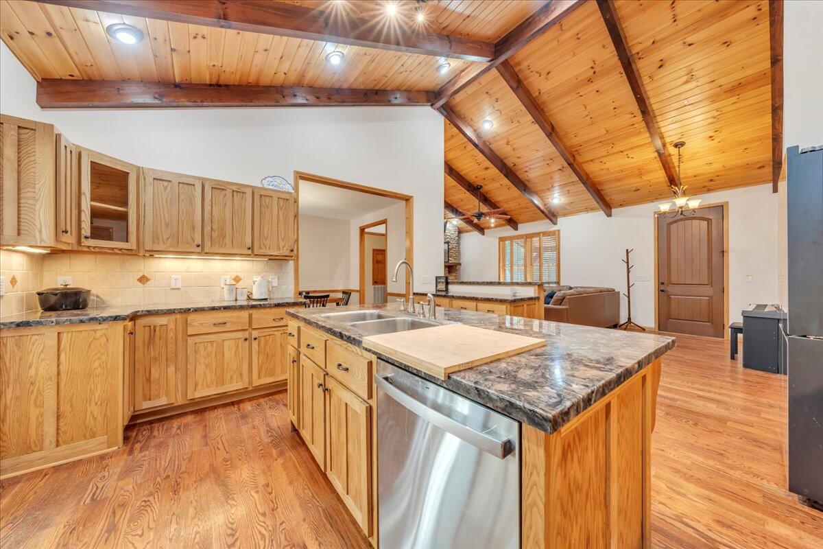 181 Borderline Rd, Willis, Virginia image 15