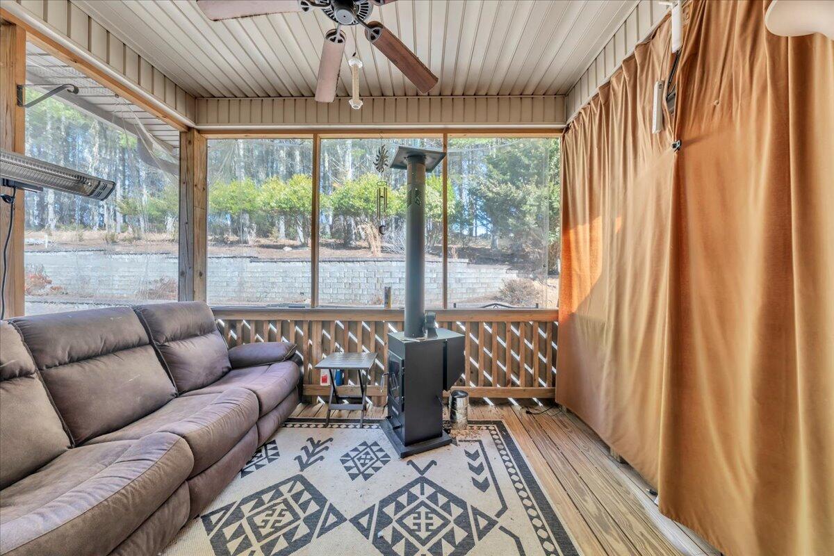181 Borderline Rd, Willis, Virginia image 30