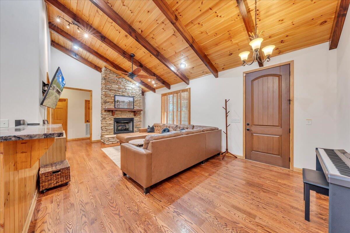 181 Borderline Rd, Willis, Virginia image 7