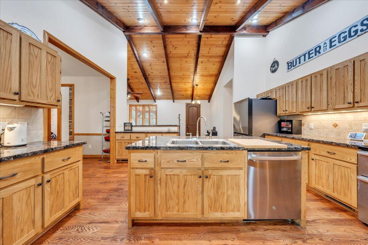181 Borderline Rd, Willis, Virginia image 14