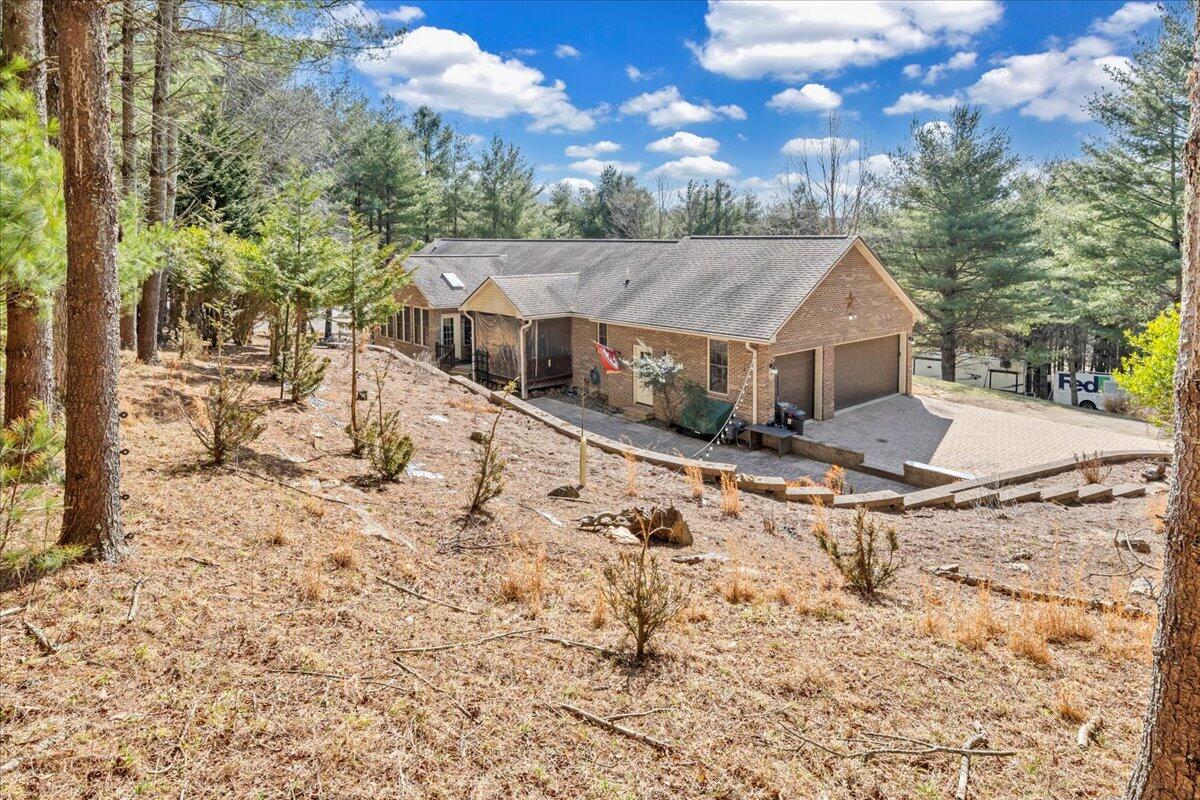 181 Borderline Rd, Willis, Virginia image 44