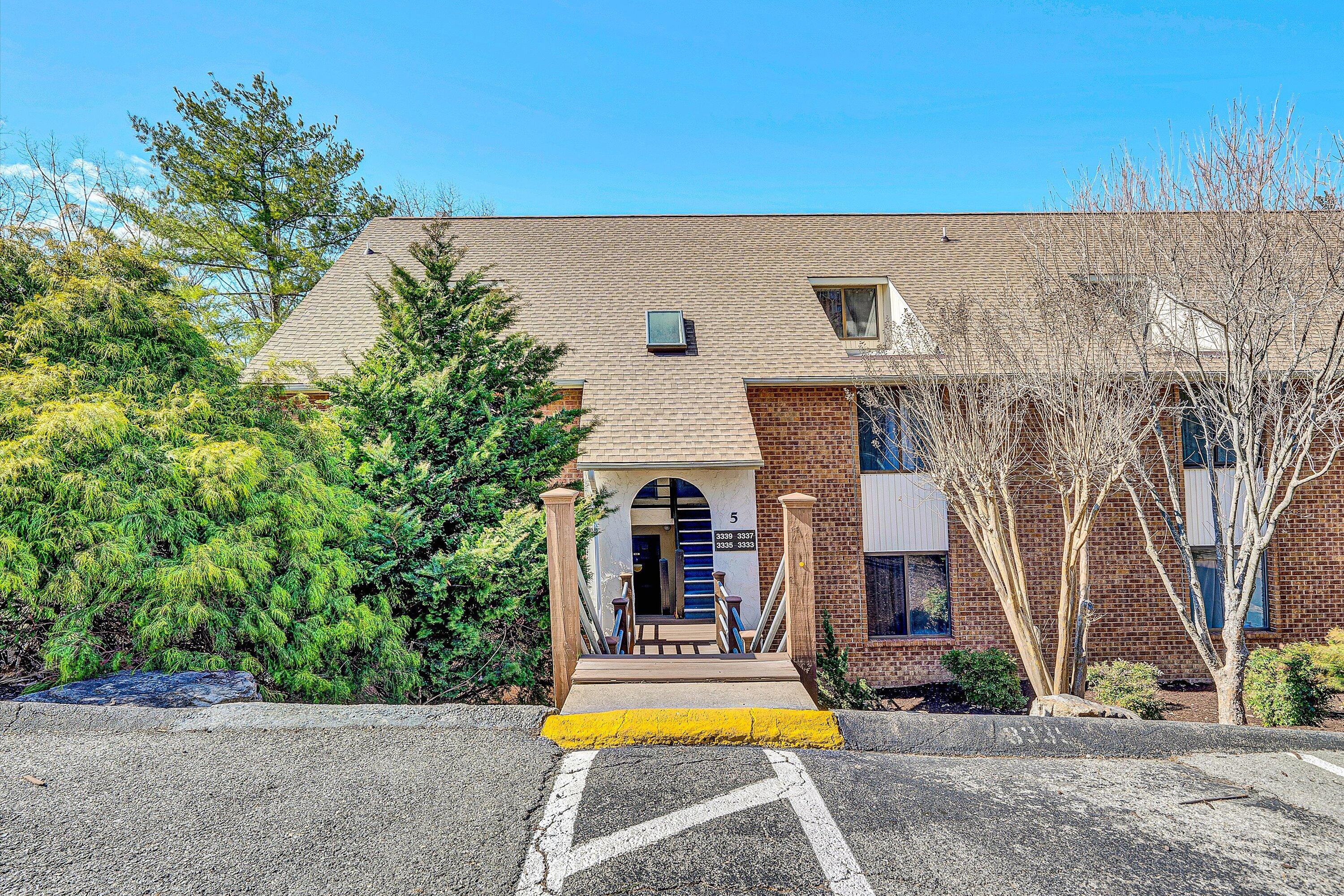 3339 Forest Ridge Rd, Roanoke, Virginia image 1