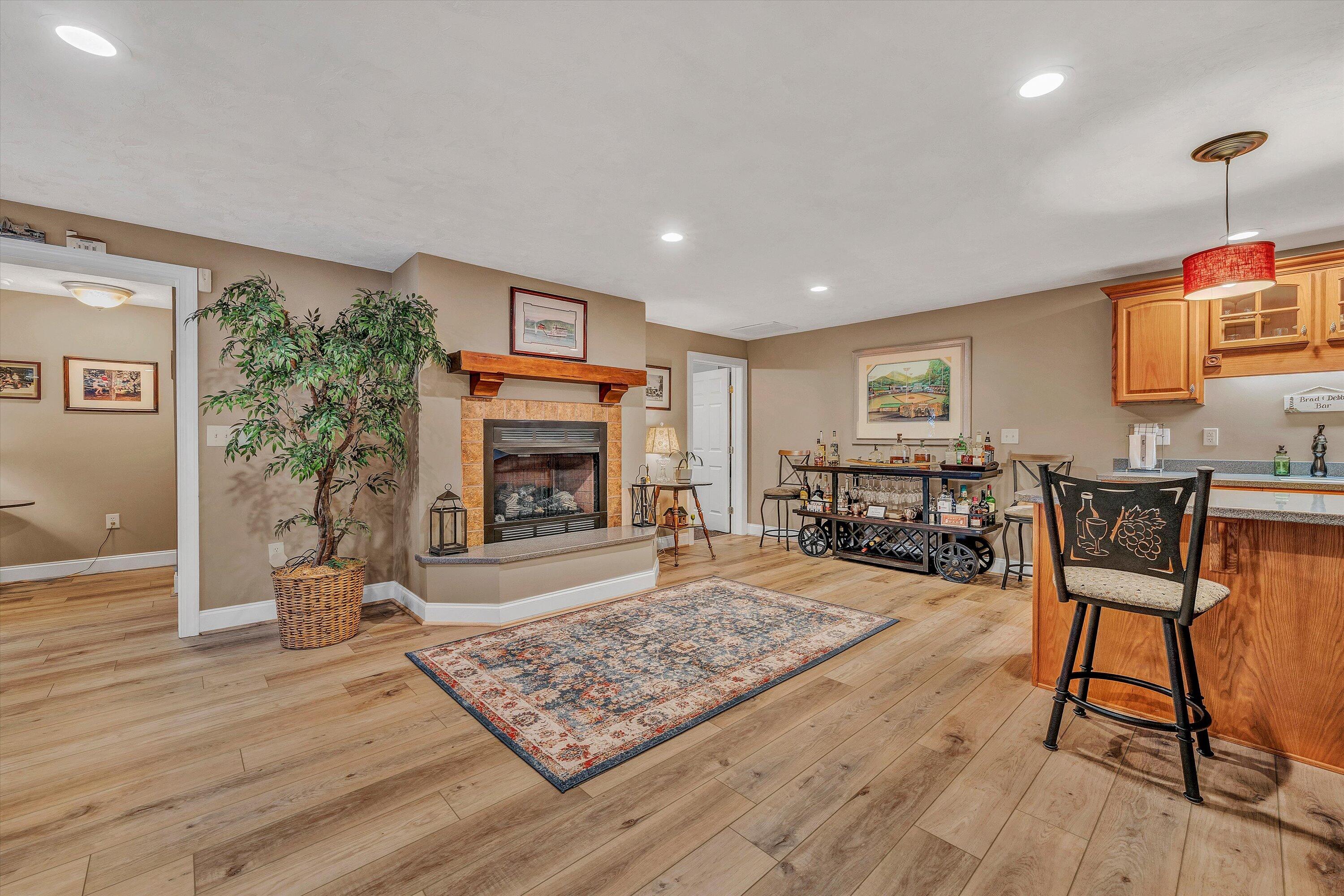 1028 Marie Dr, Huddleston, Virginia image 42