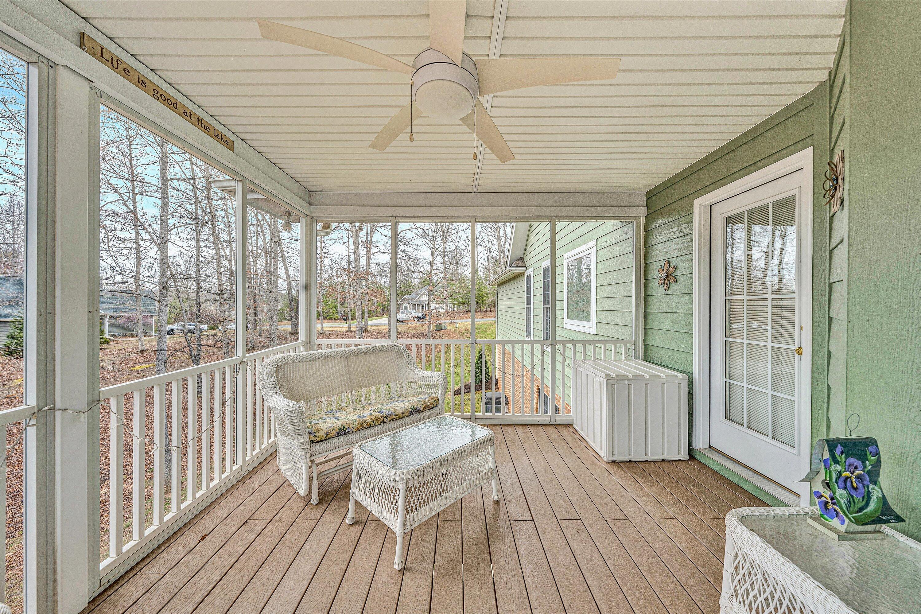 1028 Marie Dr, Huddleston, Virginia image 32