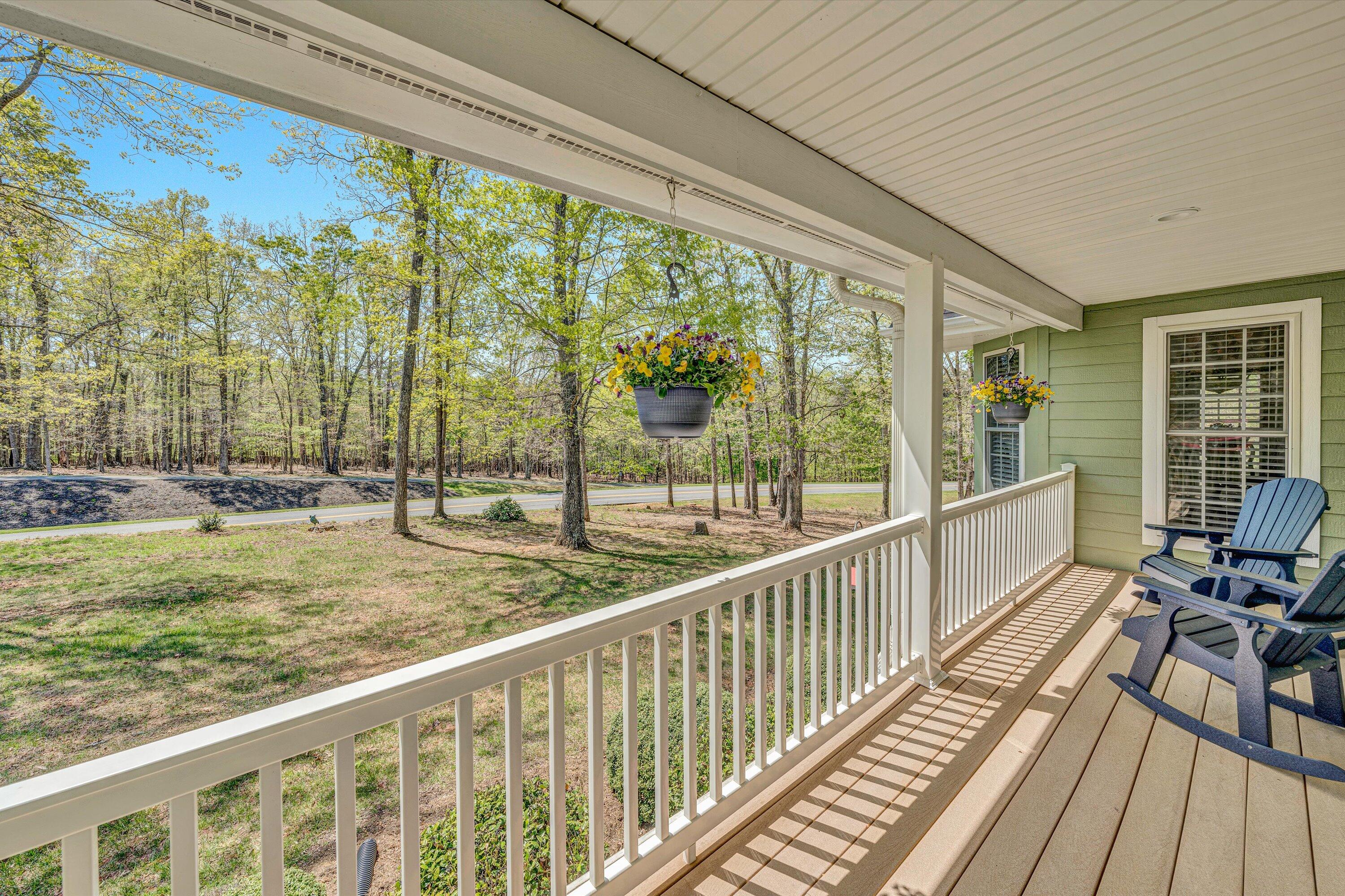 1028 Marie Dr, Huddleston, Virginia image 16