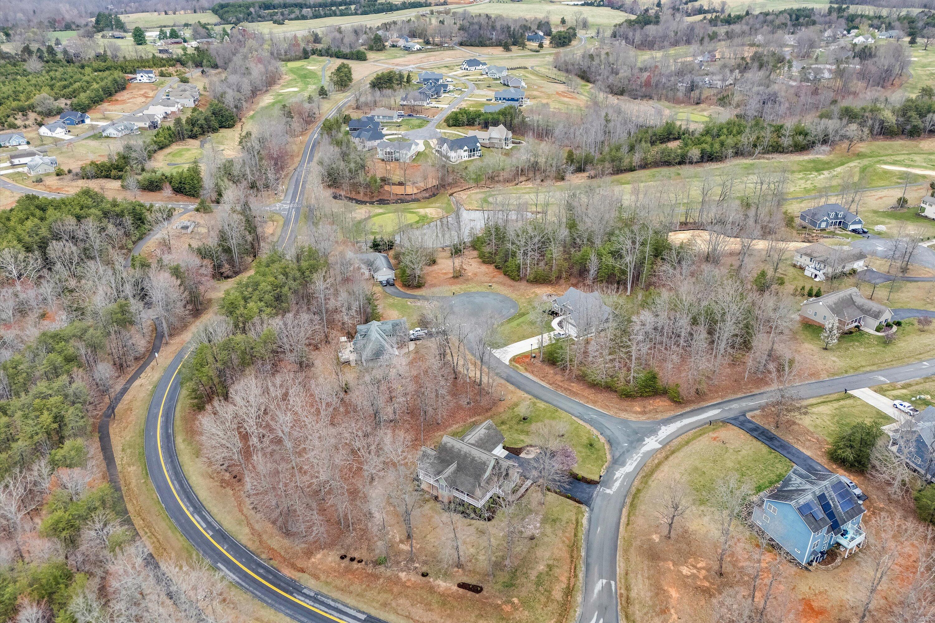 1028 Marie Dr, Huddleston, Virginia image 6