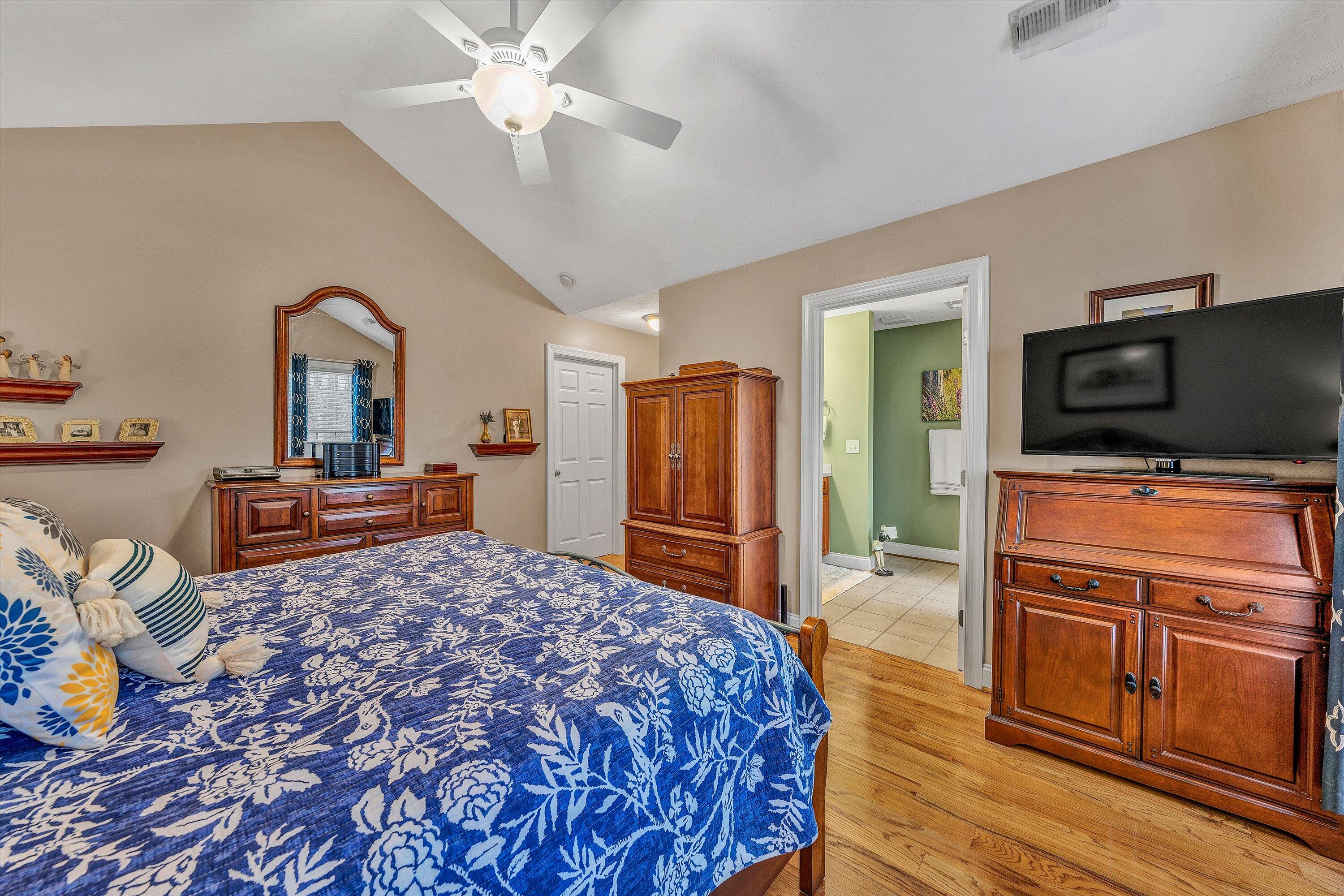 1028 Marie Dr, Huddleston, Virginia image 25