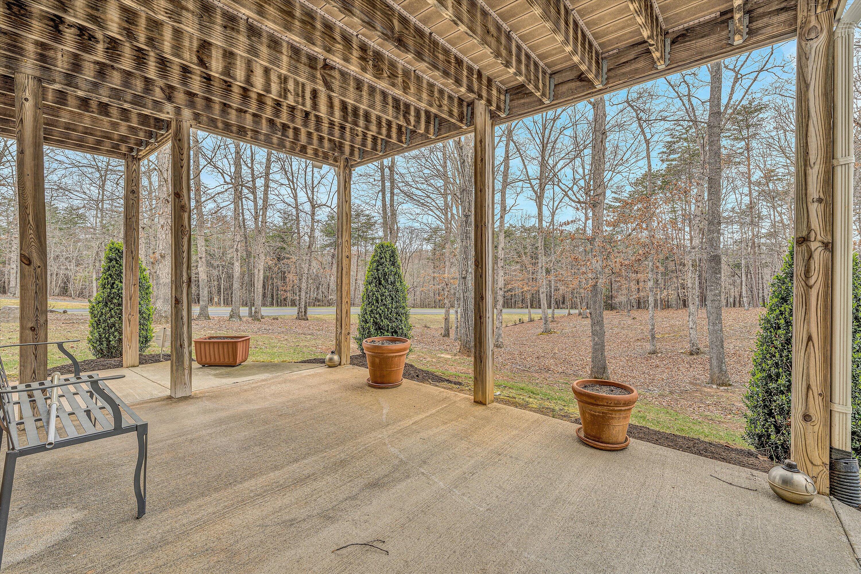 1028 Marie Dr, Huddleston, Virginia image 50