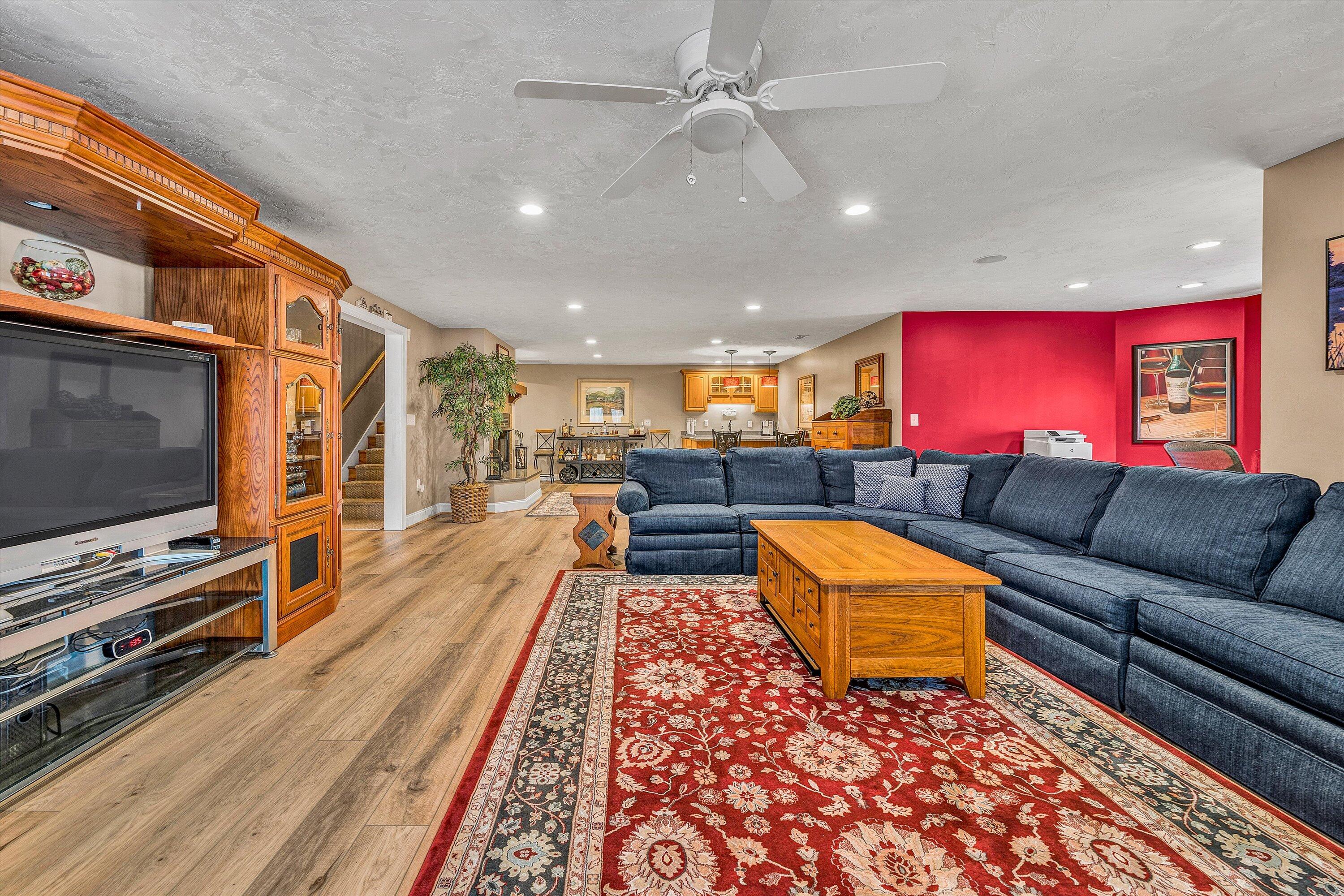 1028 Marie Dr, Huddleston, Virginia image 40