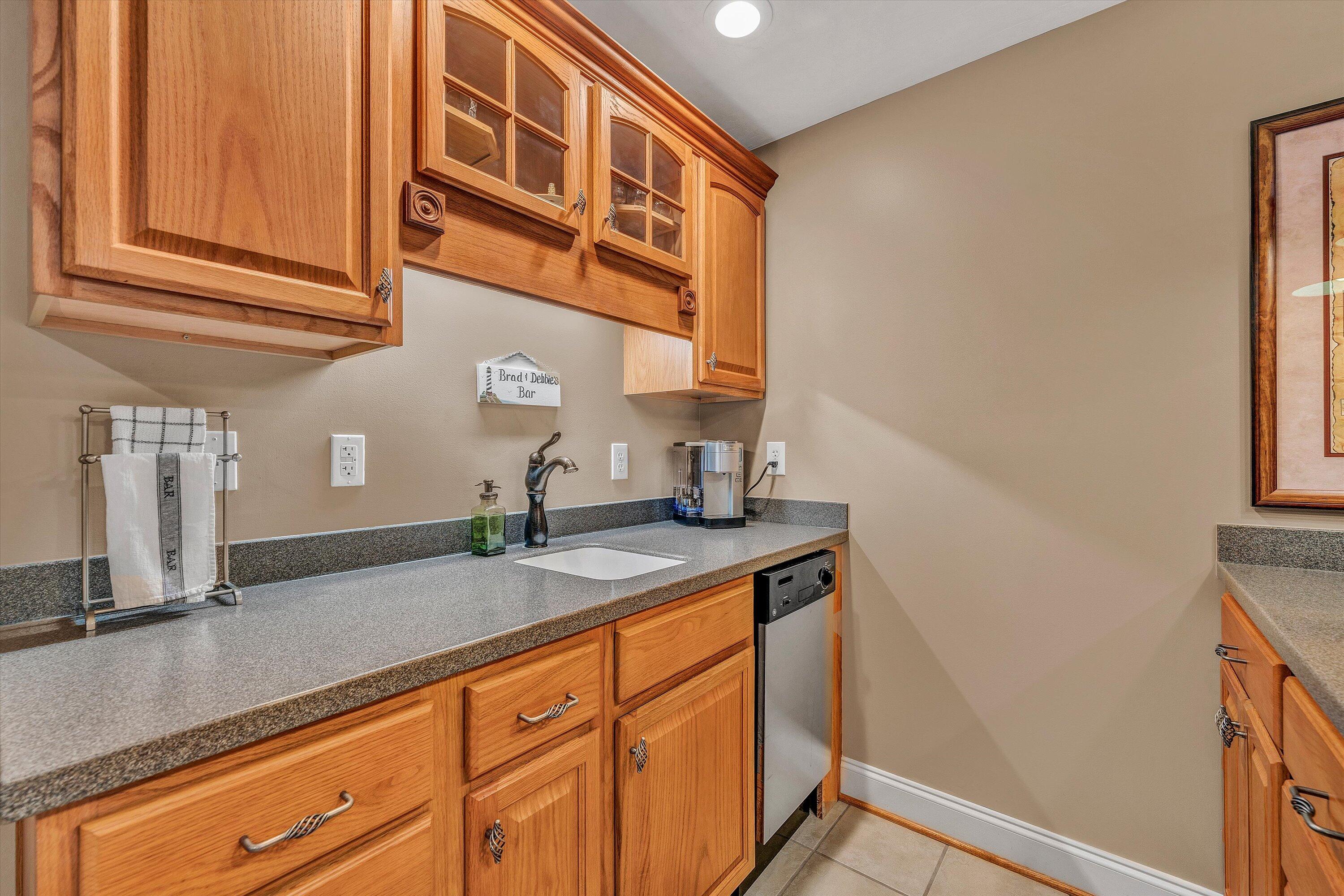 1028 Marie Dr, Huddleston, Virginia image 44