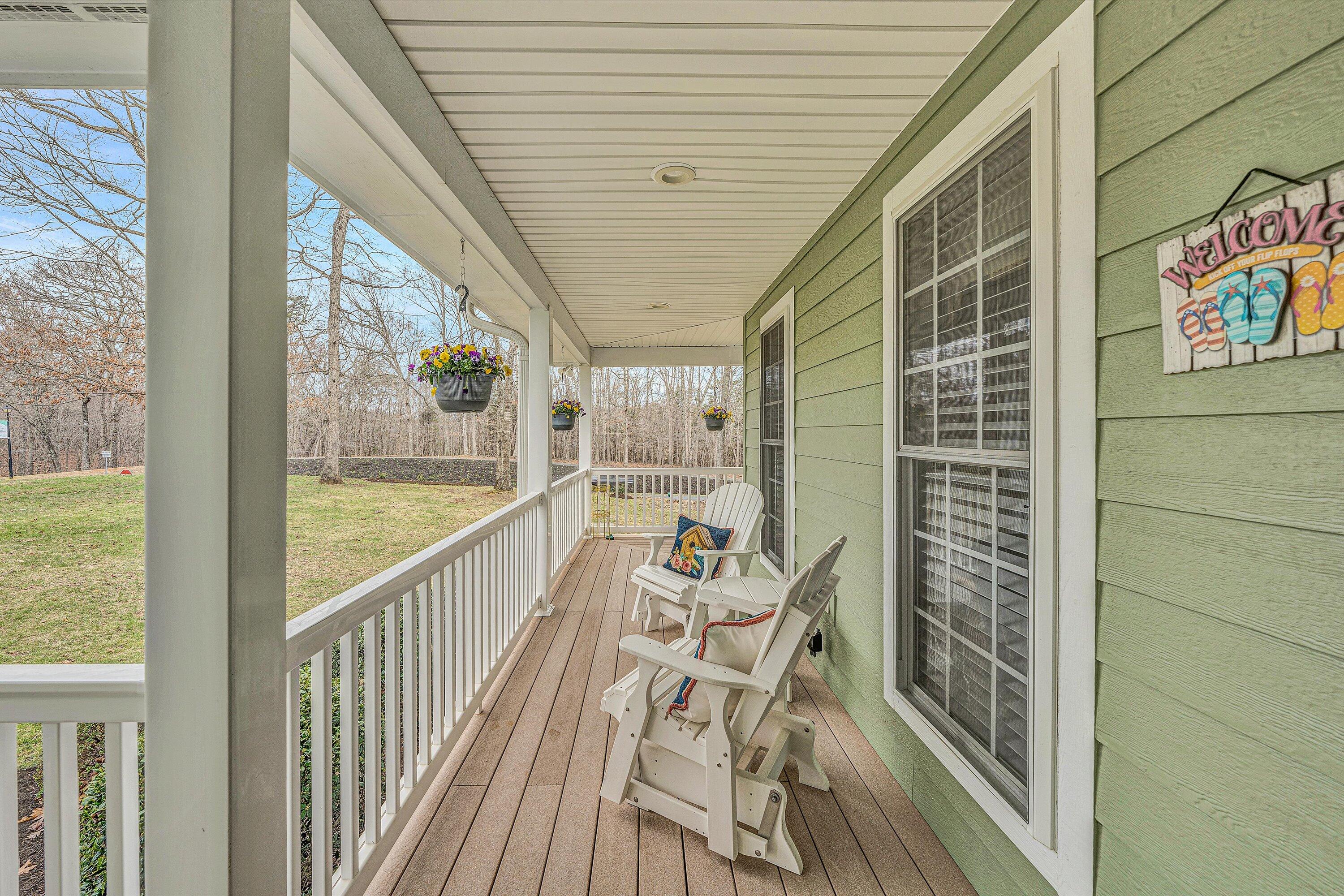 1028 Marie Dr, Huddleston, Virginia image 11