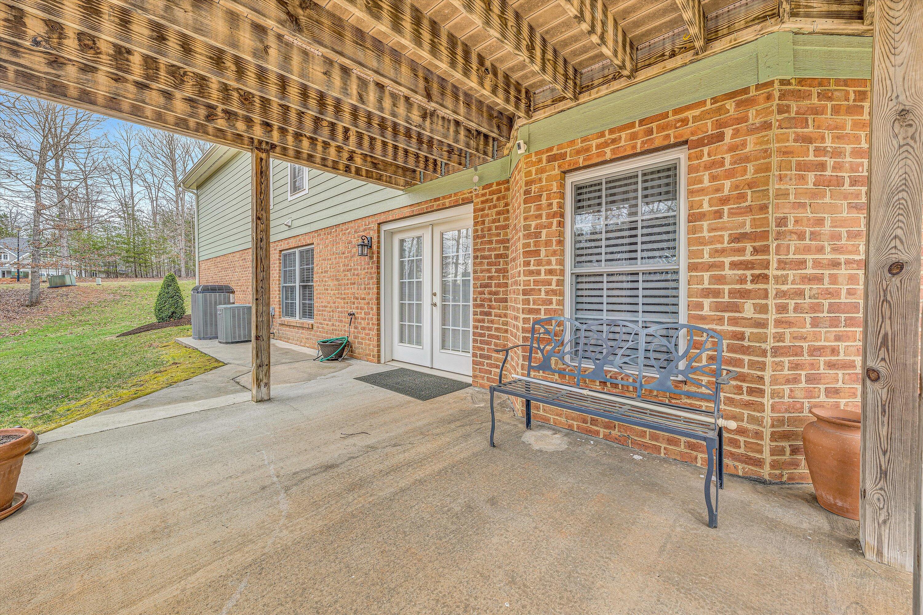 1028 Marie Dr, Huddleston, Virginia image 49