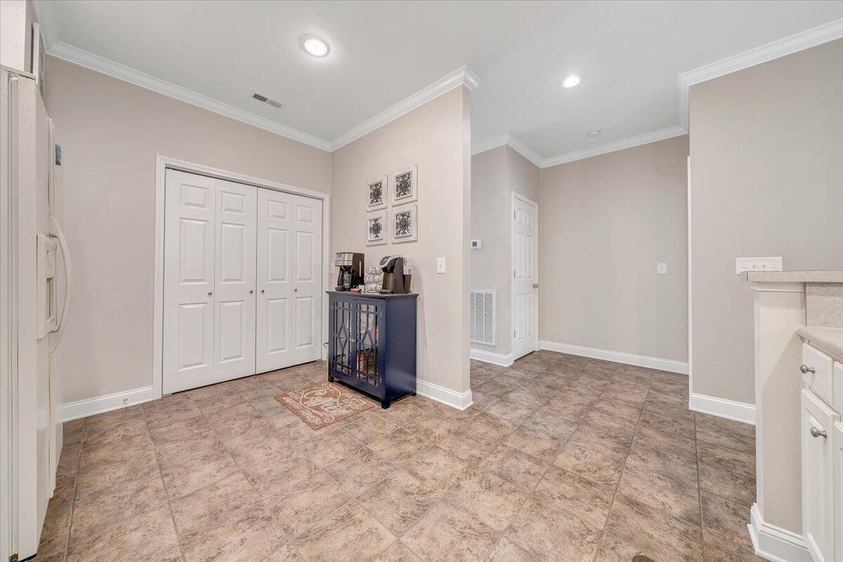 172 Cypress Ct, Roanoke, Virginia image 9