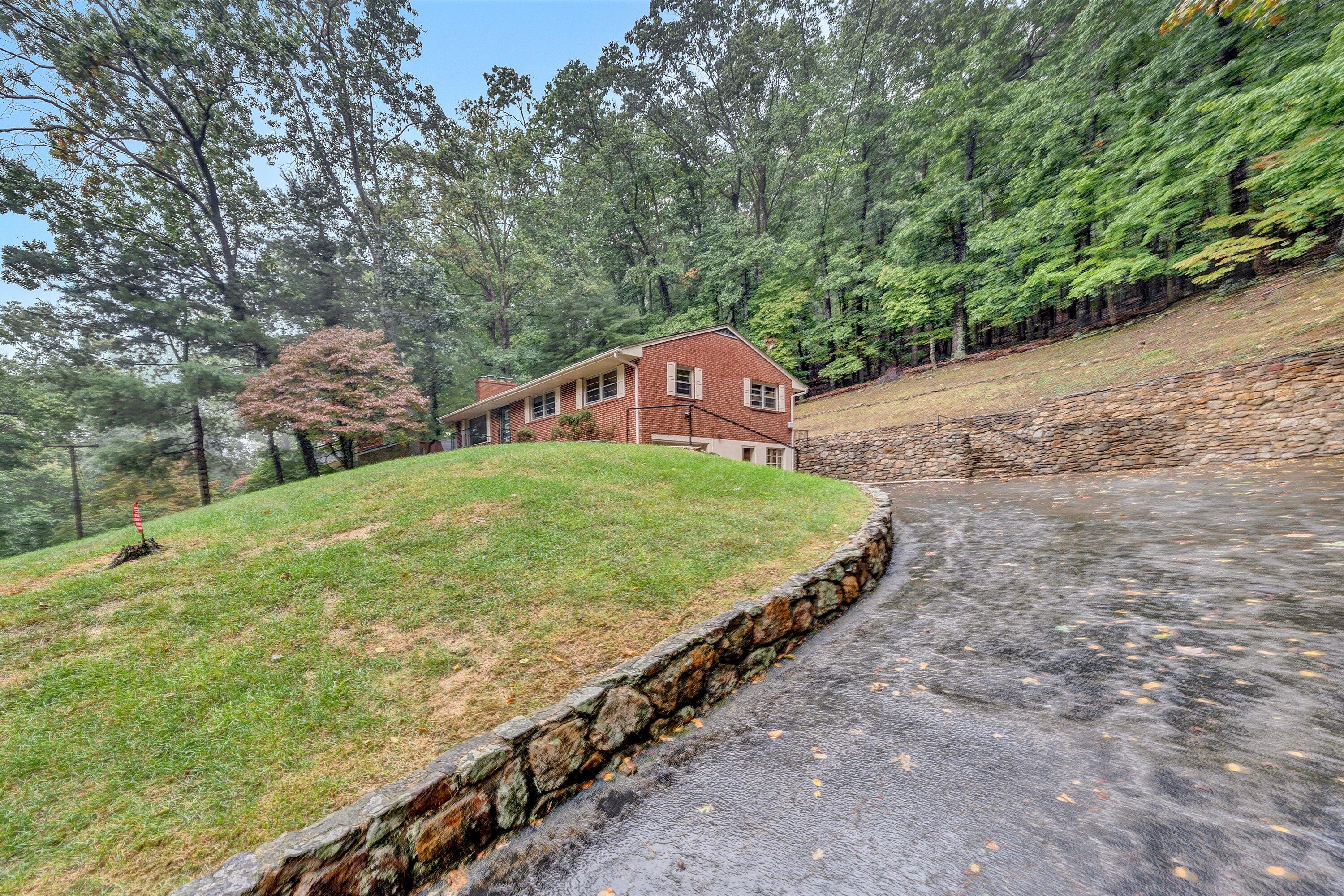 2722 Yellow Mountain Rd, Roanoke, Virginia image 29