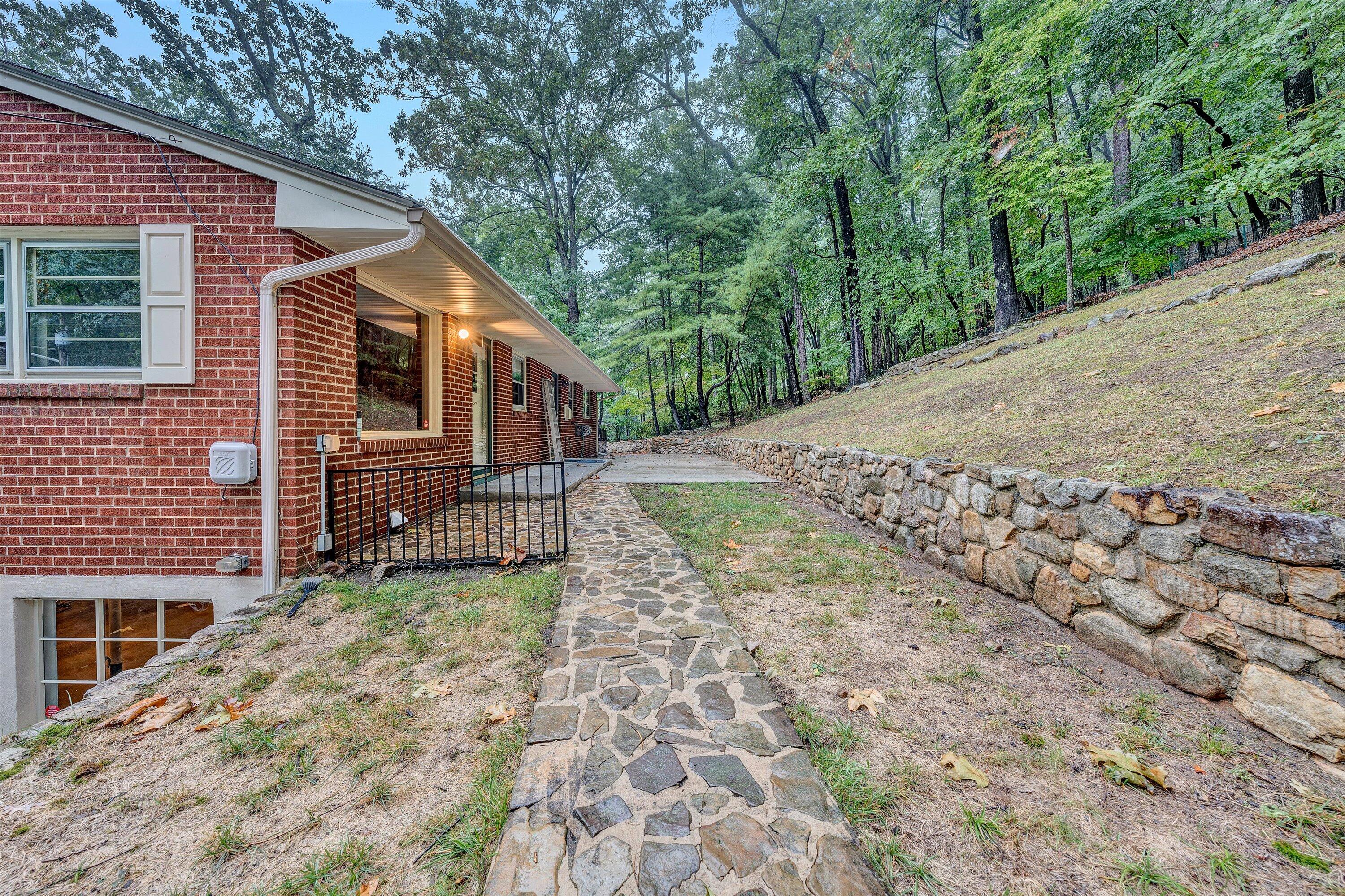 2722 Yellow Mountain Rd, Roanoke, Virginia image 27