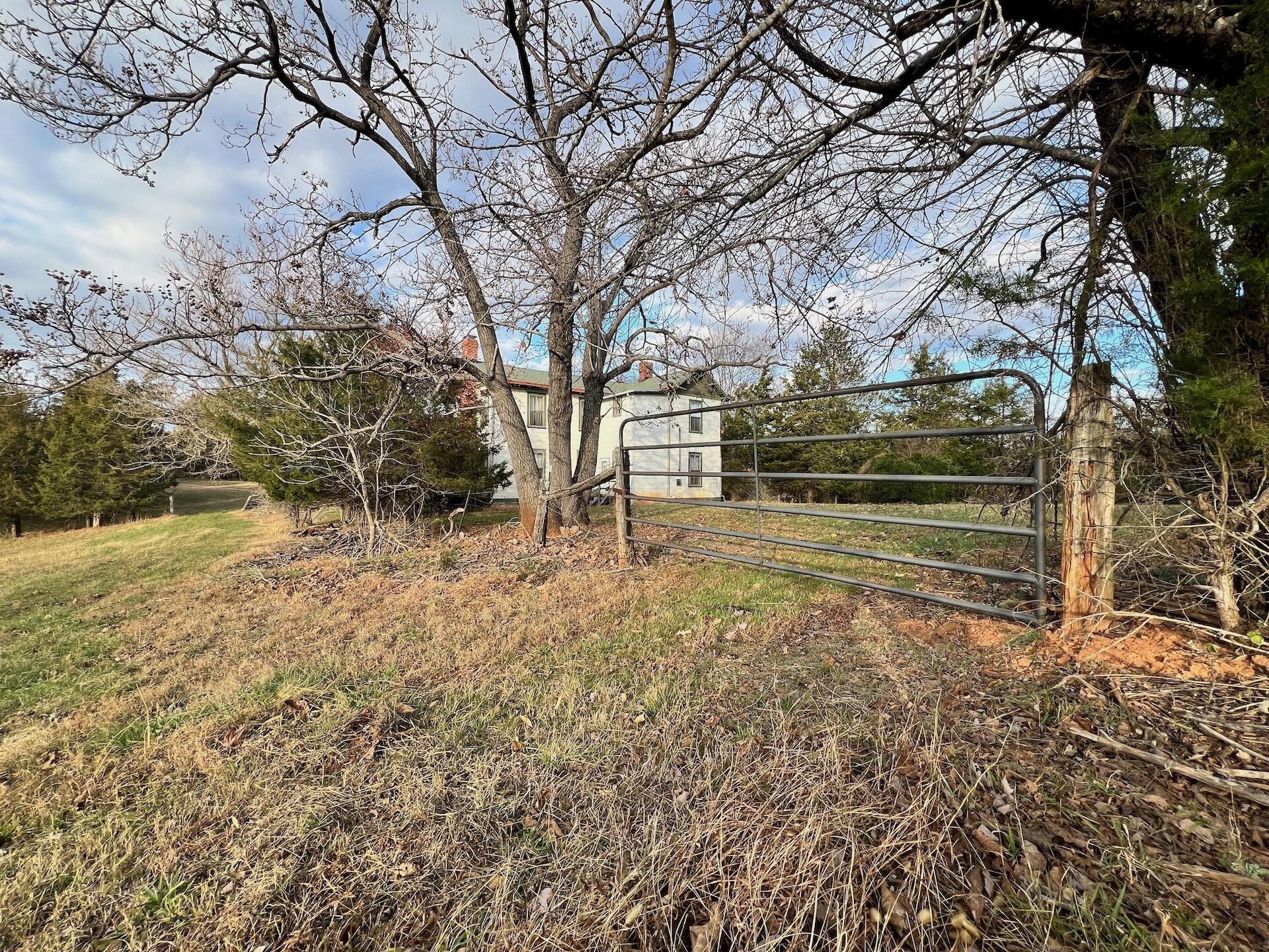 2743 Johnson School Rd, Thaxton, Virginia image 32