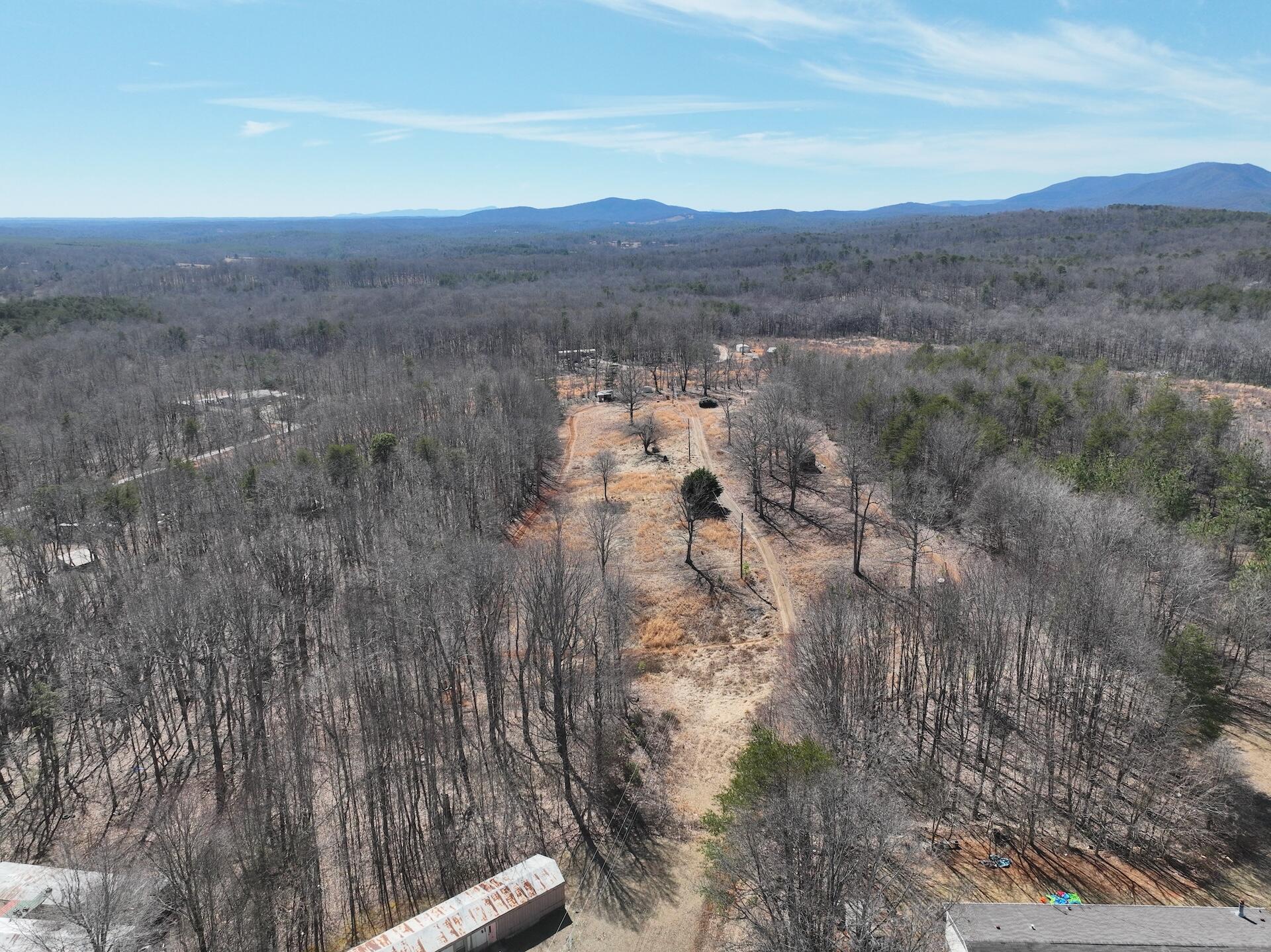 128 Green Oak Ln, Patrick Springs, Virginia image 1