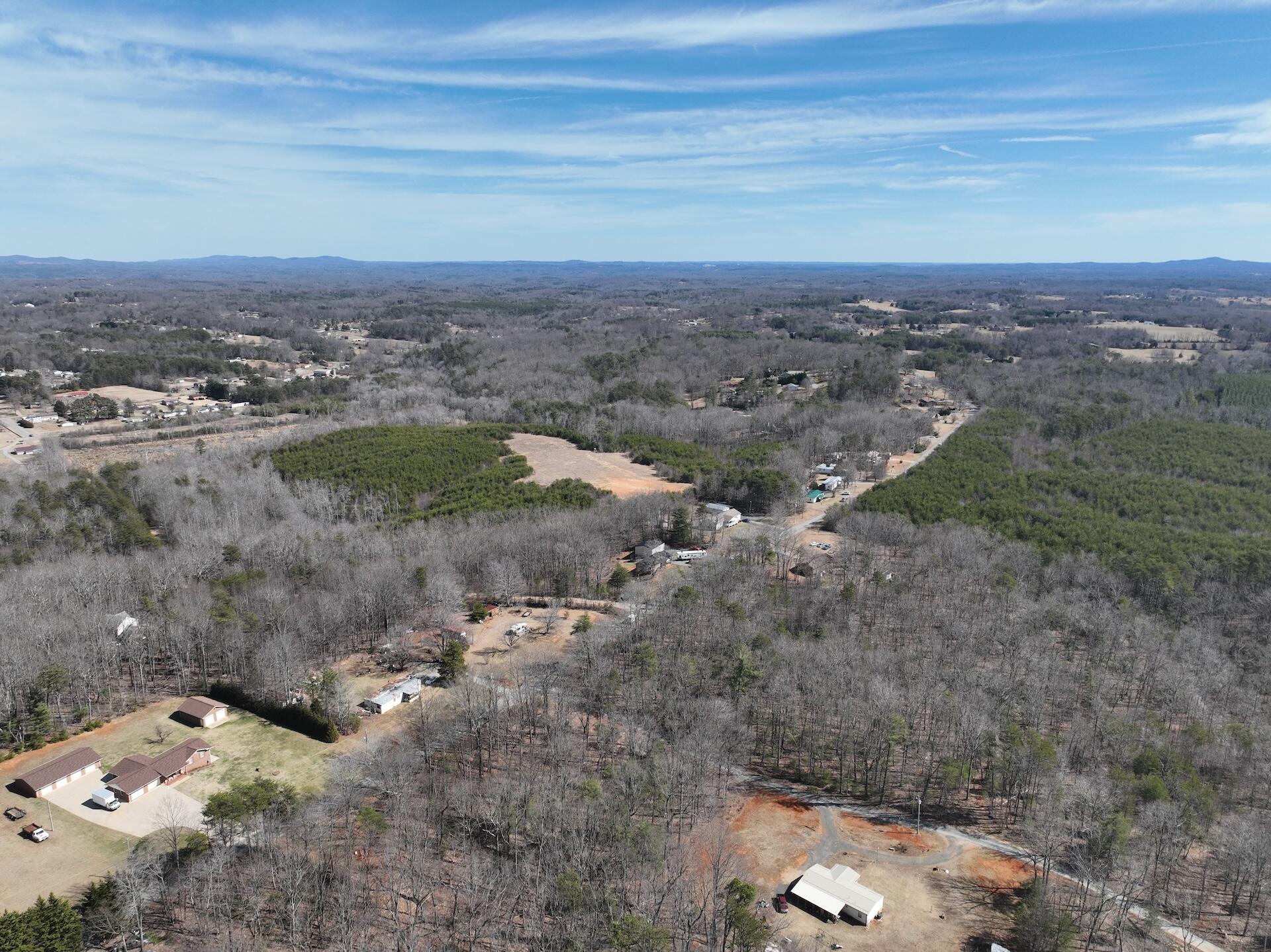 128 Green Oak Ln, Patrick Springs, Virginia image 5