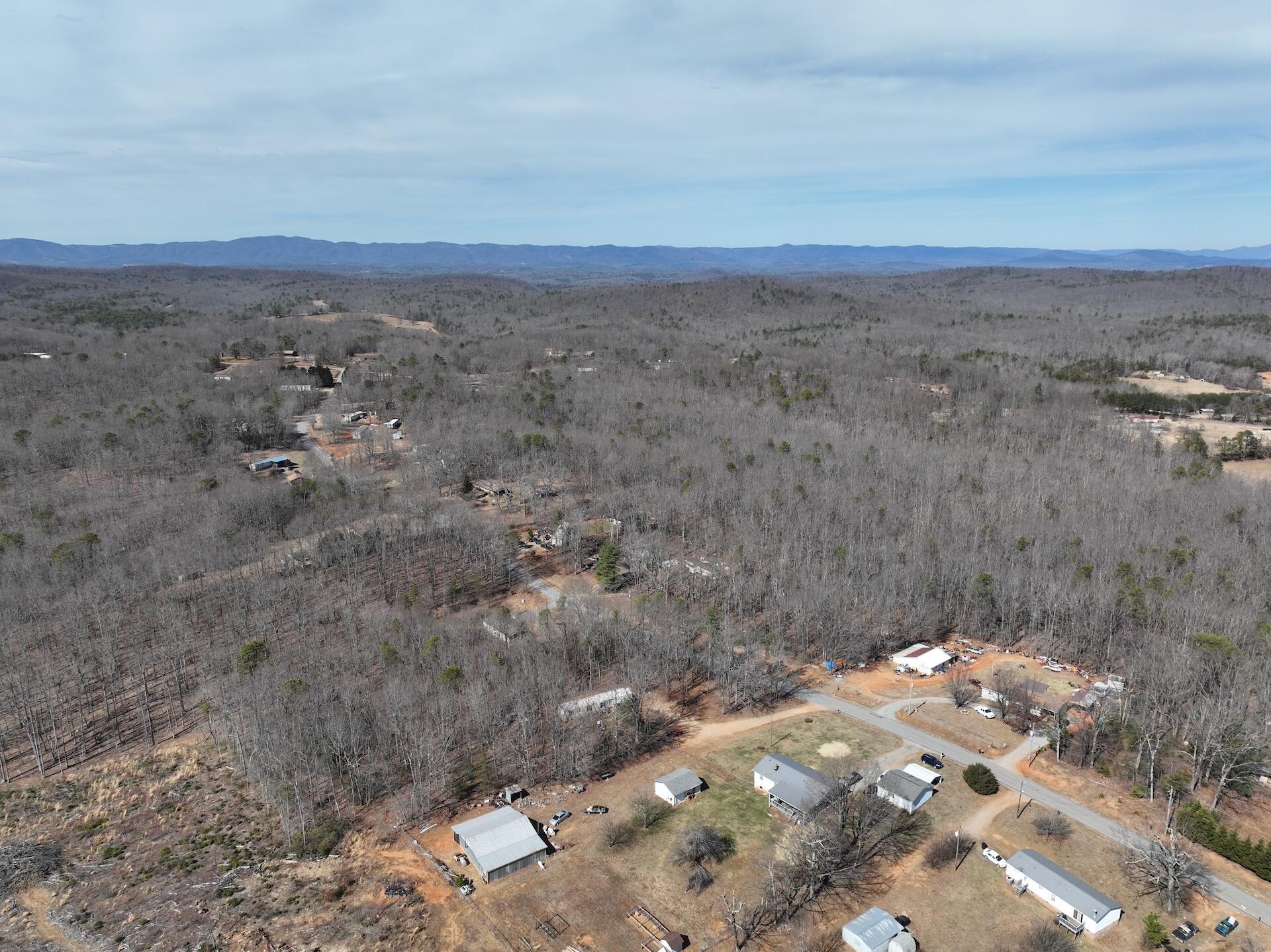 128 Green Oak Ln, Patrick Springs, Virginia image 7