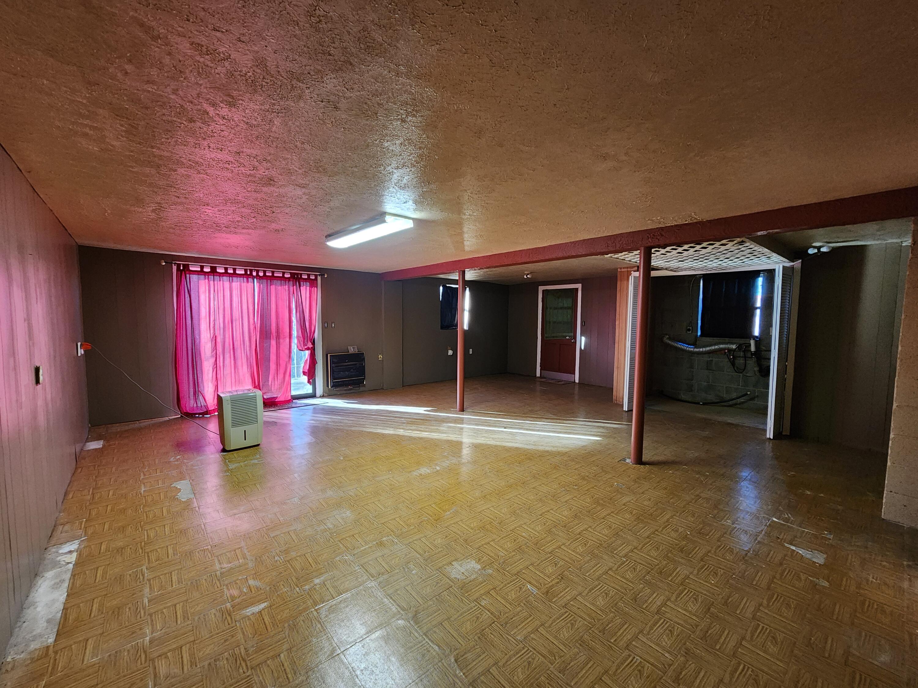 Henry, Virginia 24102, United States, 3 Bedrooms Bedrooms, ,2 BathroomsBathrooms,Residential,Active,256641