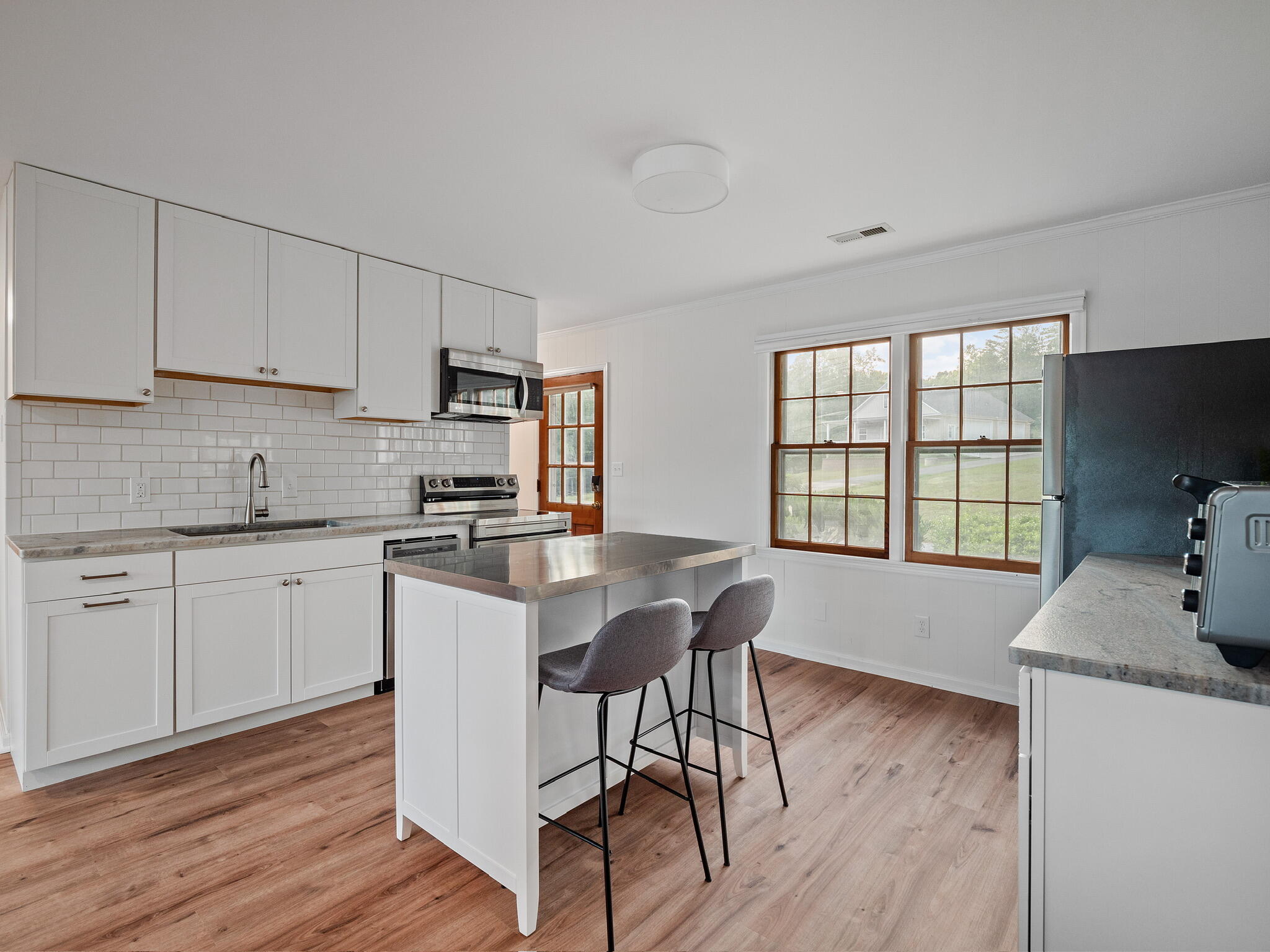 1182 Lauras Ln, Huddleston, Virginia image 19