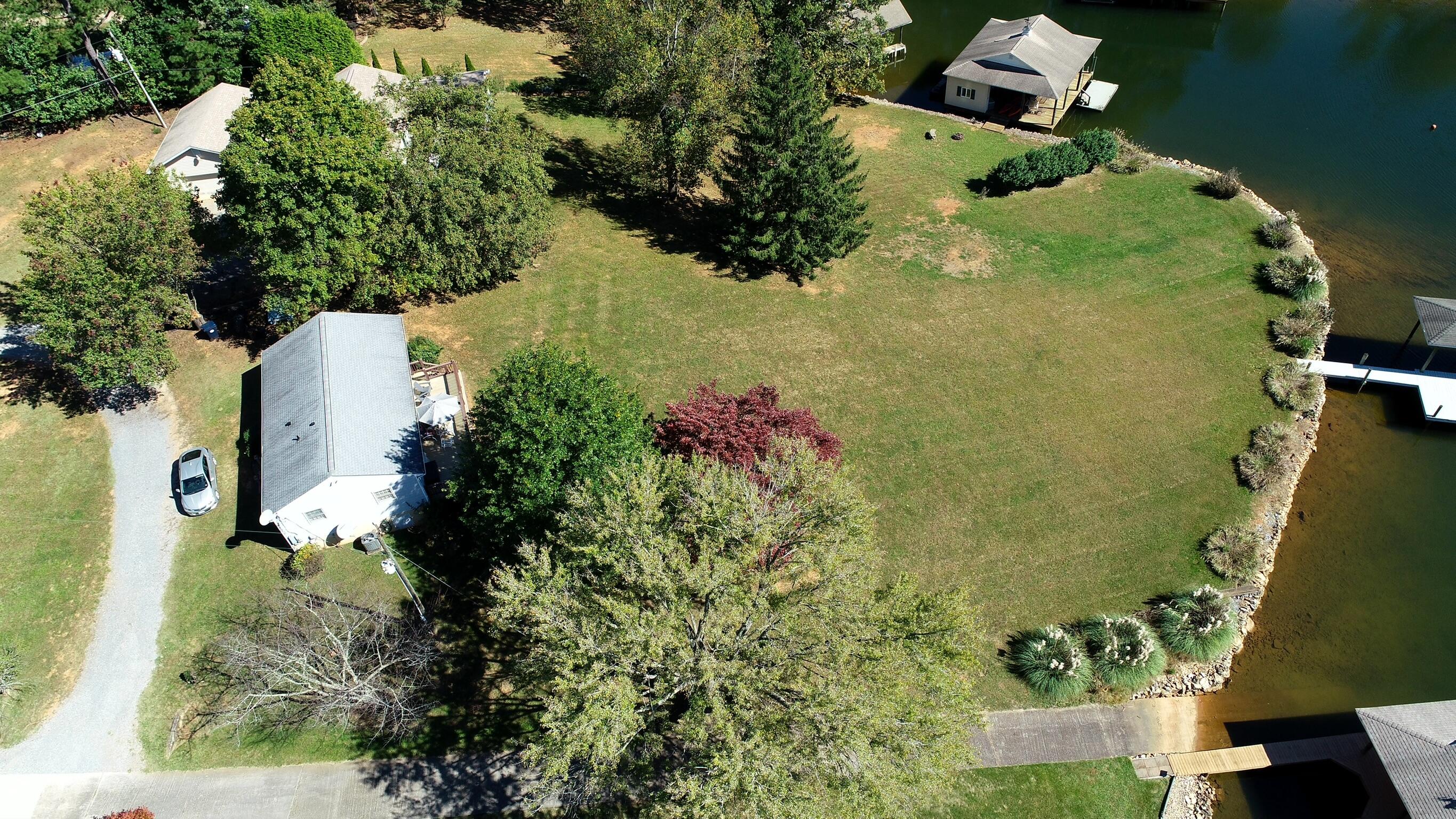 1182 Lauras Ln, Huddleston, Virginia image 7