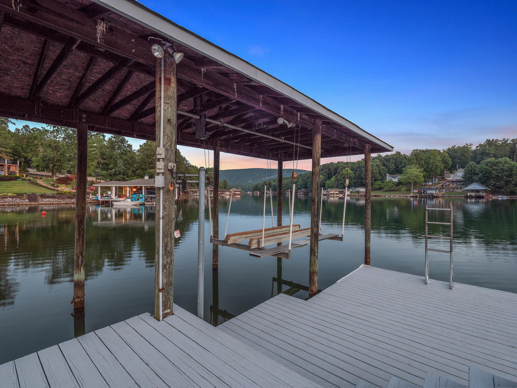 1182 Lauras Ln, Huddleston, Virginia image 38
