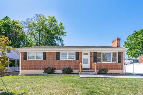 Homes For Sale - 525 Water Oak Rd<br/> Roanoke, VA 24019