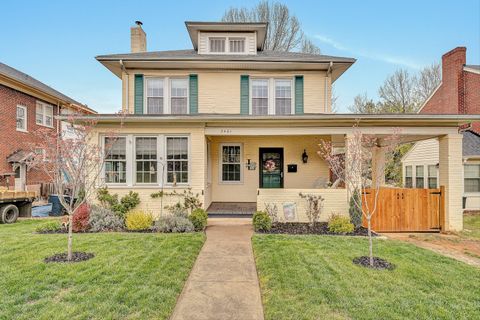 Photo of 2401 Laburnum AVE SW, Roanoke, VA 24015 (MLS # 926028)