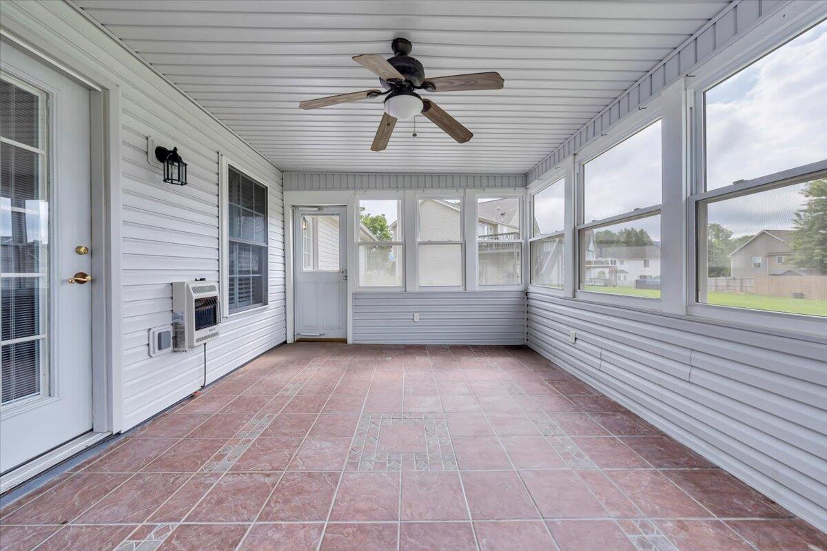 2420 Carlsbad Cir, Roanoke, Virginia image 32