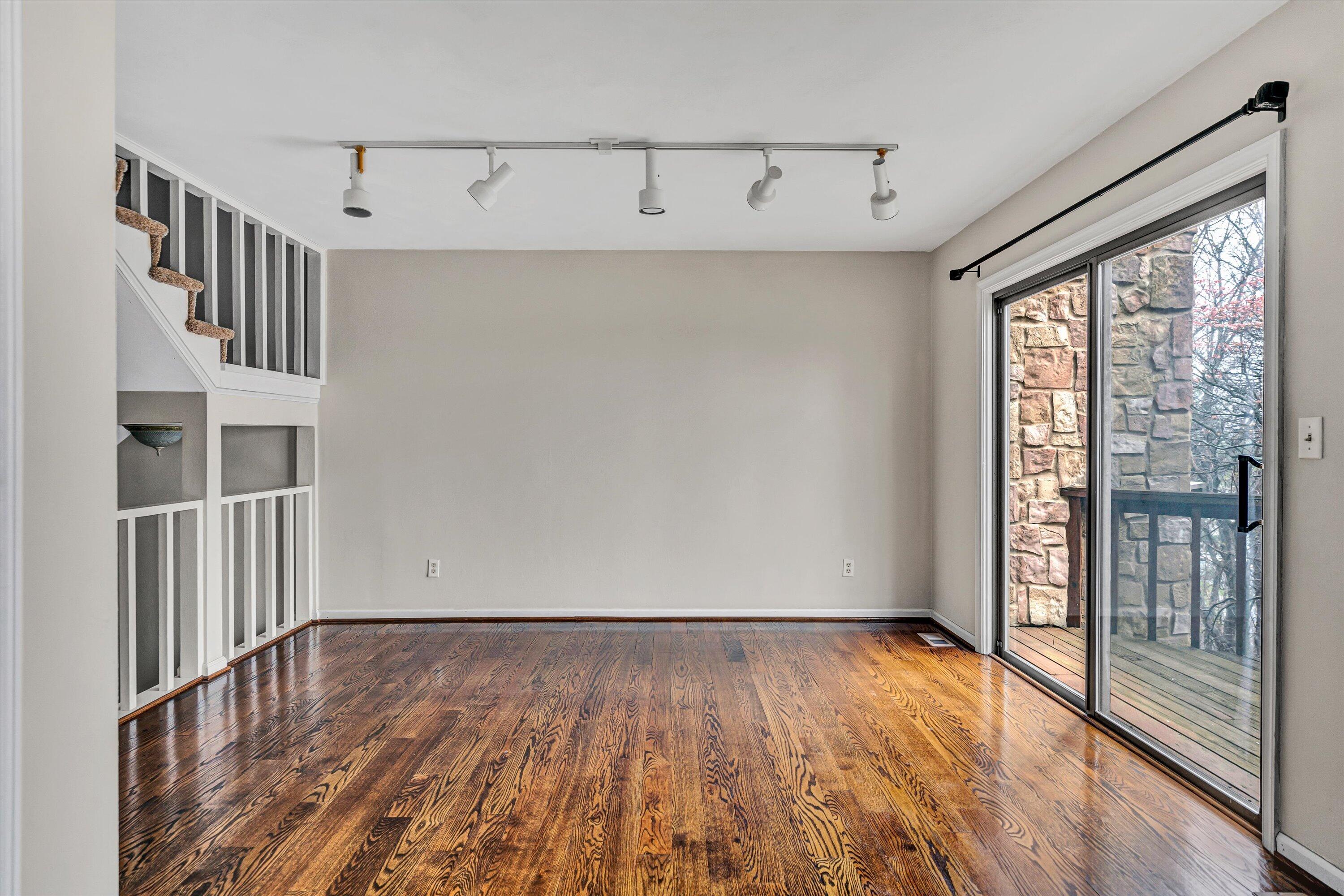 3432 Stonehenge Square, Roanoke, Virginia image 11