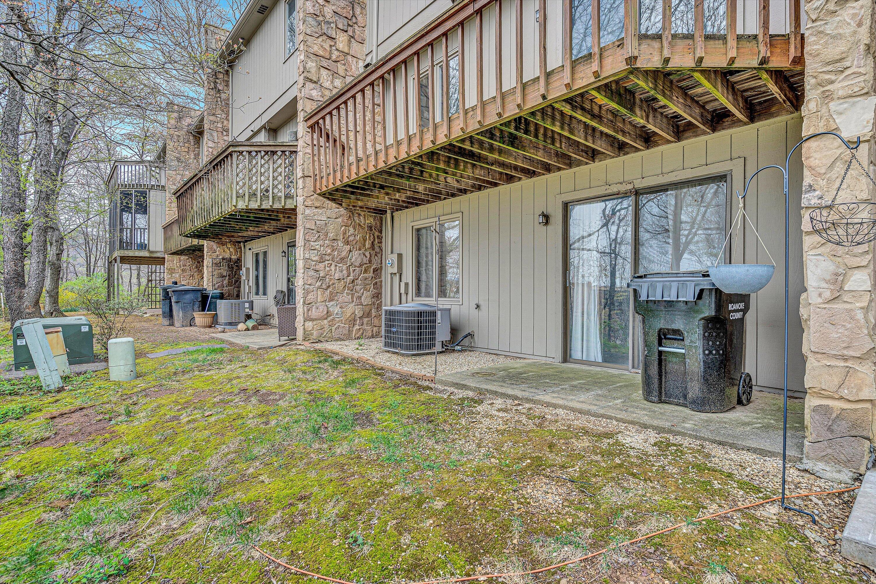 3432 Stonehenge Square, Roanoke, Virginia image 25