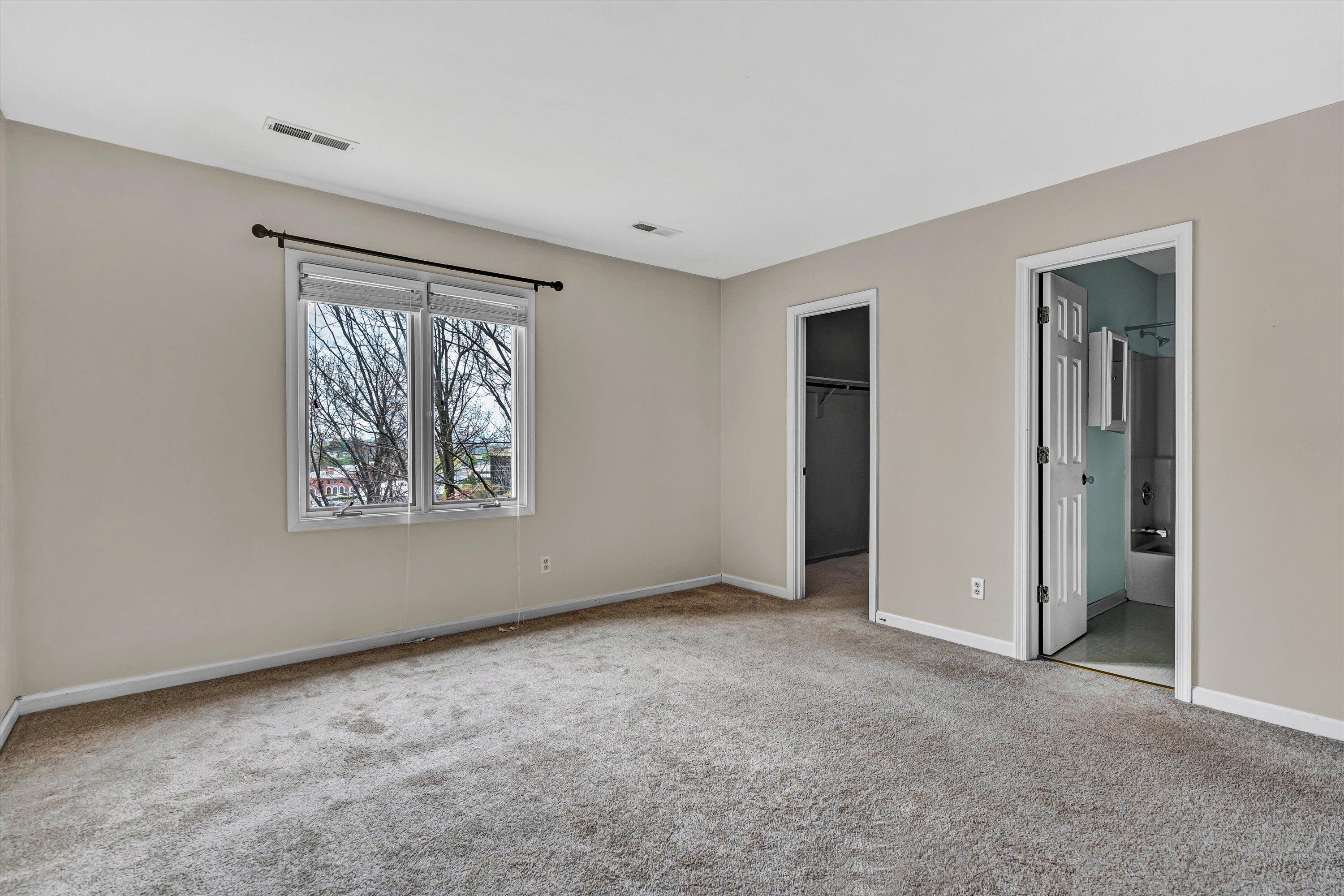 3432 Stonehenge Square, Roanoke, Virginia image 16