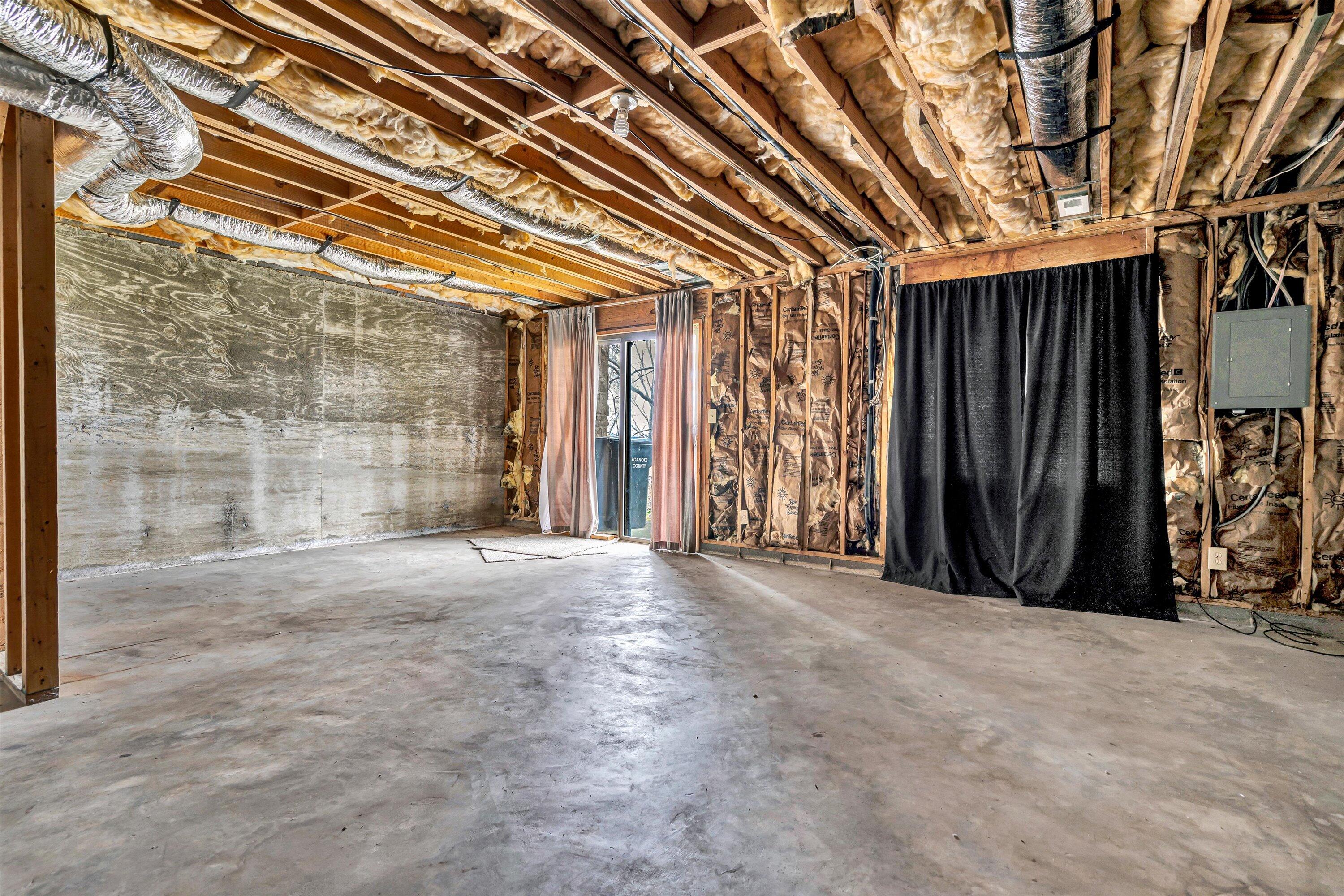 3432 Stonehenge Square, Roanoke, Virginia image 24