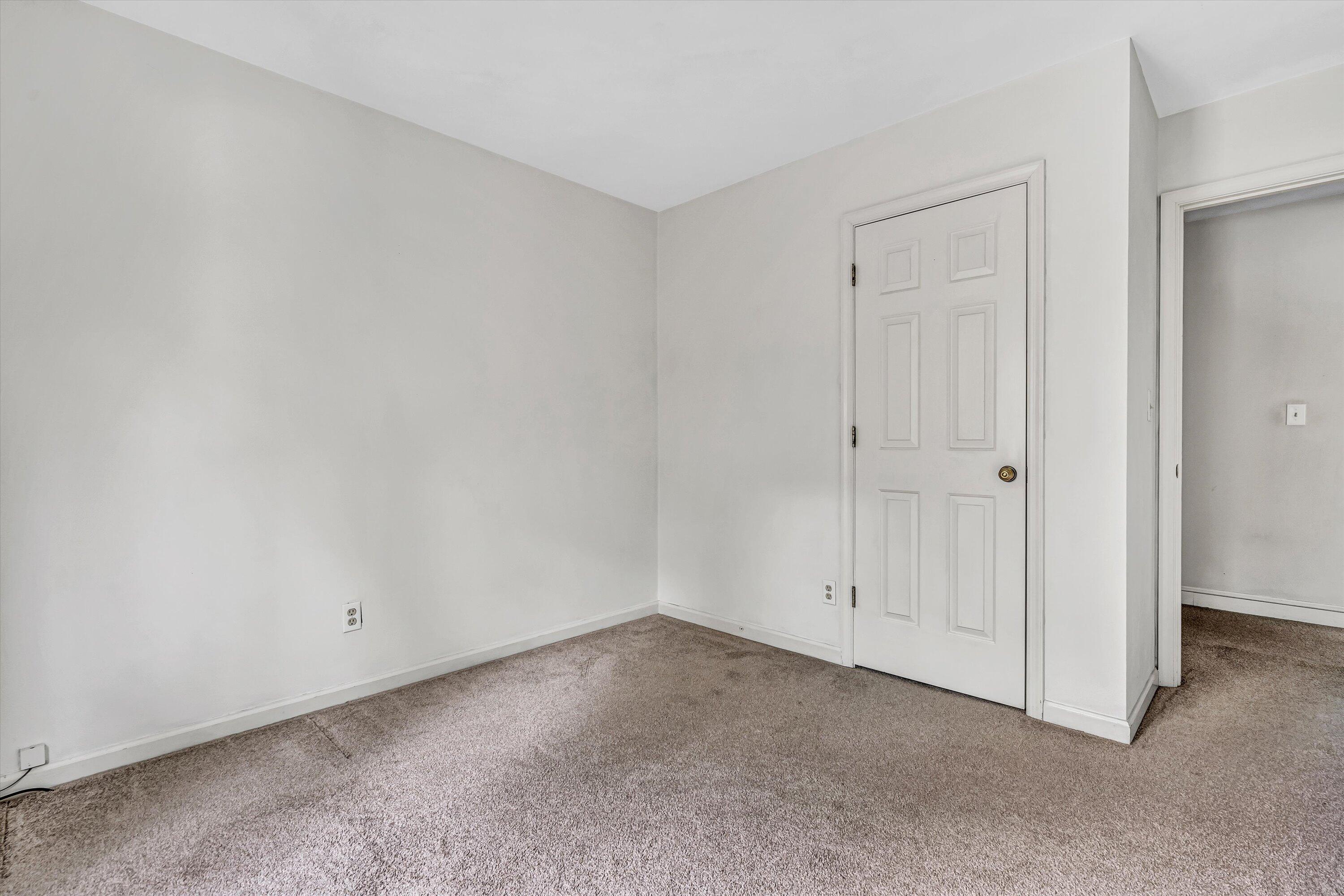 3432 Stonehenge Square, Roanoke, Virginia image 22