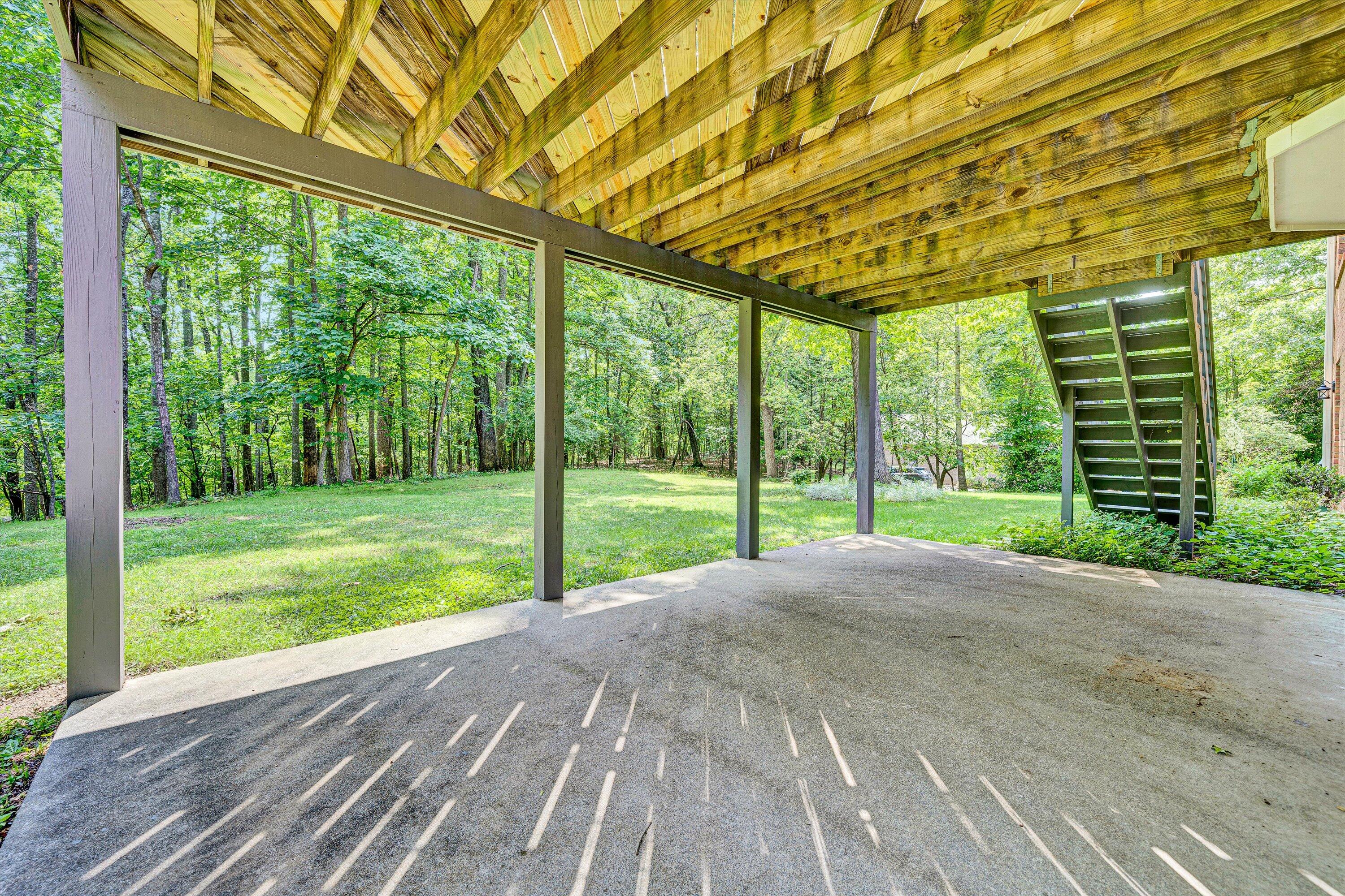 320 Grandview Dr, Troutville, Ohio image 32