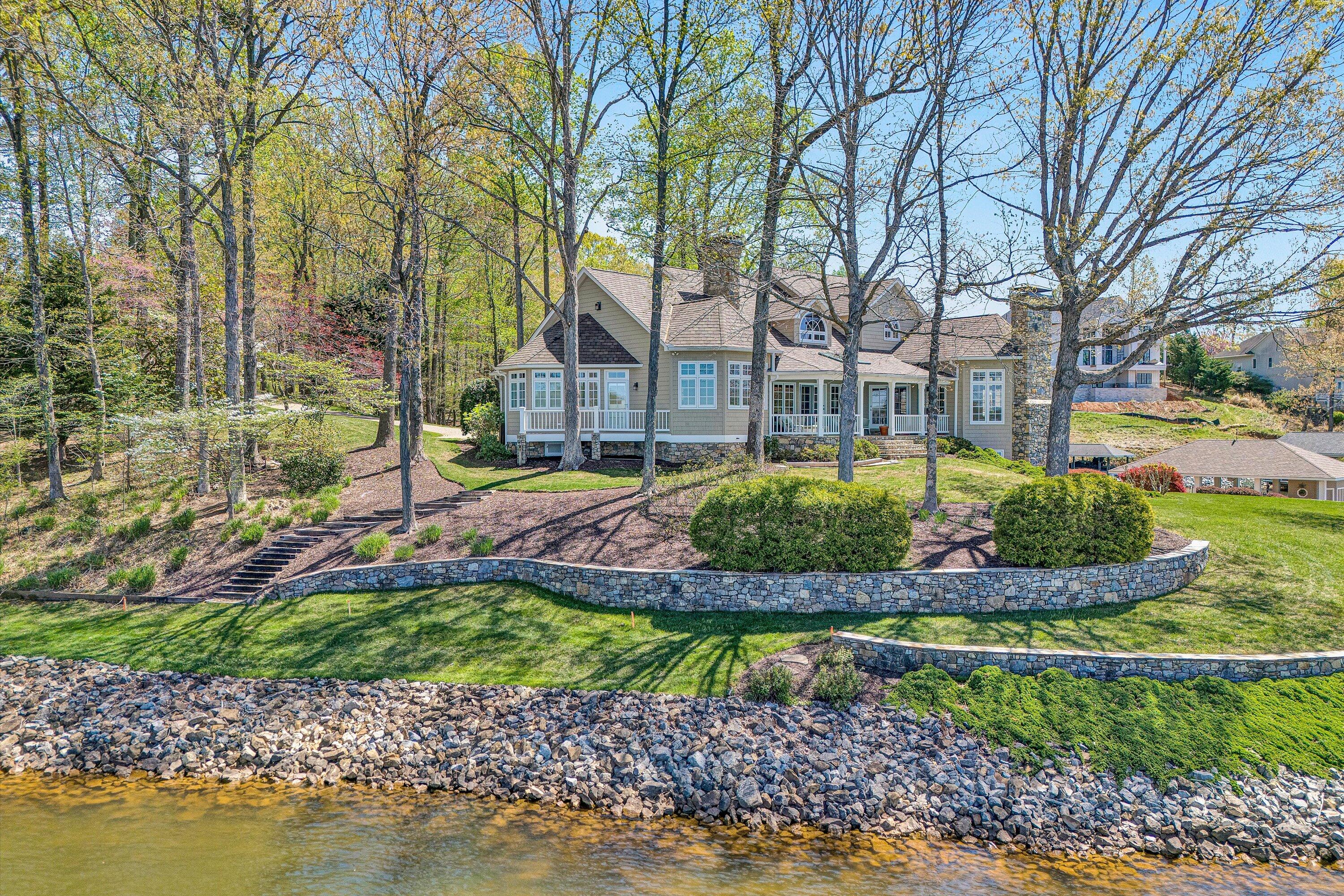 Union Hall, Virginia 24176, United States, 4 Bedrooms Bedrooms, ,4 BathroomsBathrooms,Residential,Active,111352