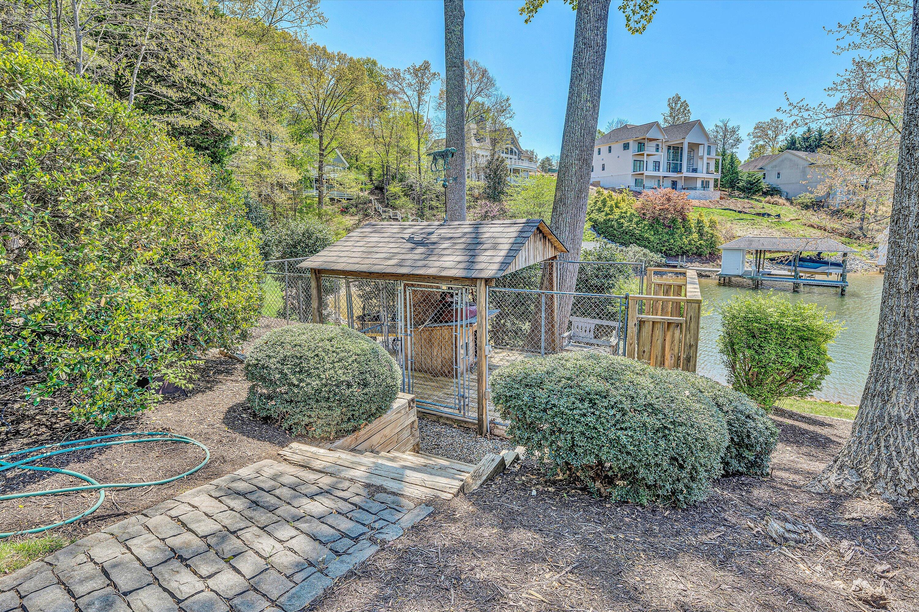 Union Hall, Virginia 24176, United States, 4 Bedrooms Bedrooms, ,4 BathroomsBathrooms,Residential,Active,111352