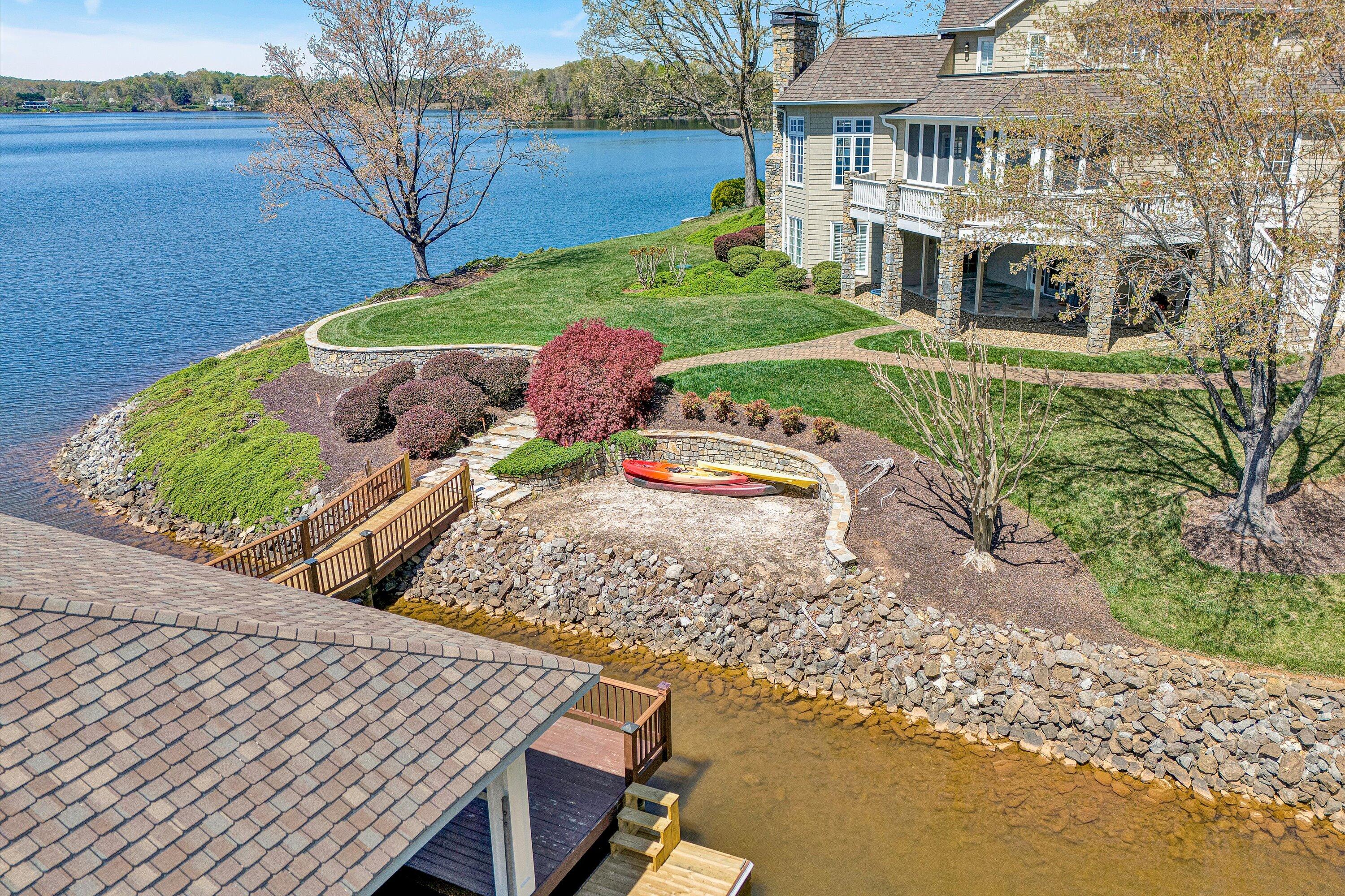 Union Hall, Virginia 24176, United States, 4 Bedrooms Bedrooms, ,4 BathroomsBathrooms,Residential,Active,111352