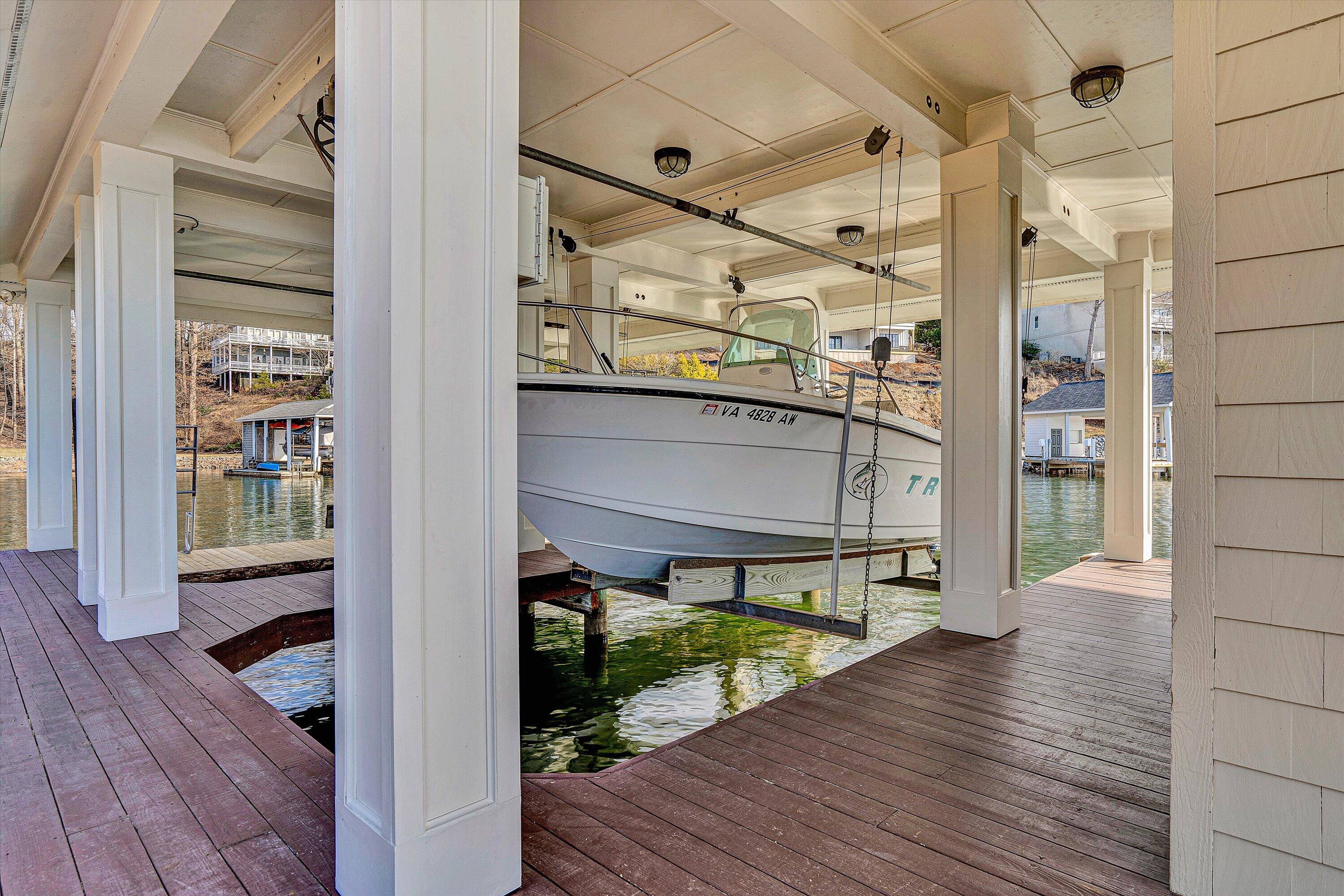 Union Hall, Virginia 24176, United States, 4 Bedrooms Bedrooms, ,4 BathroomsBathrooms,Residential,Active,111352