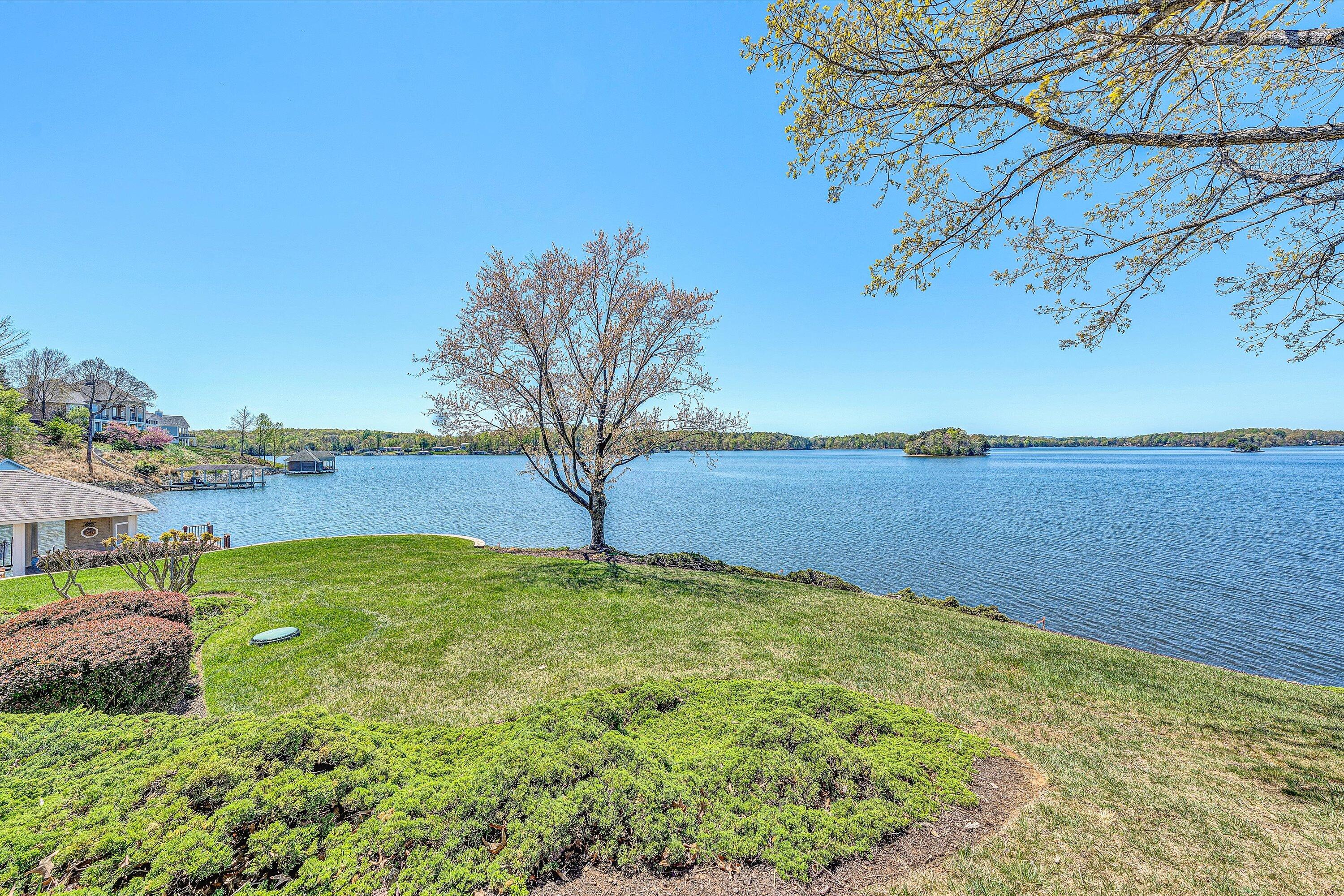 Union Hall, Virginia 24176, United States, 4 Bedrooms Bedrooms, ,4 BathroomsBathrooms,Residential,Active,111352