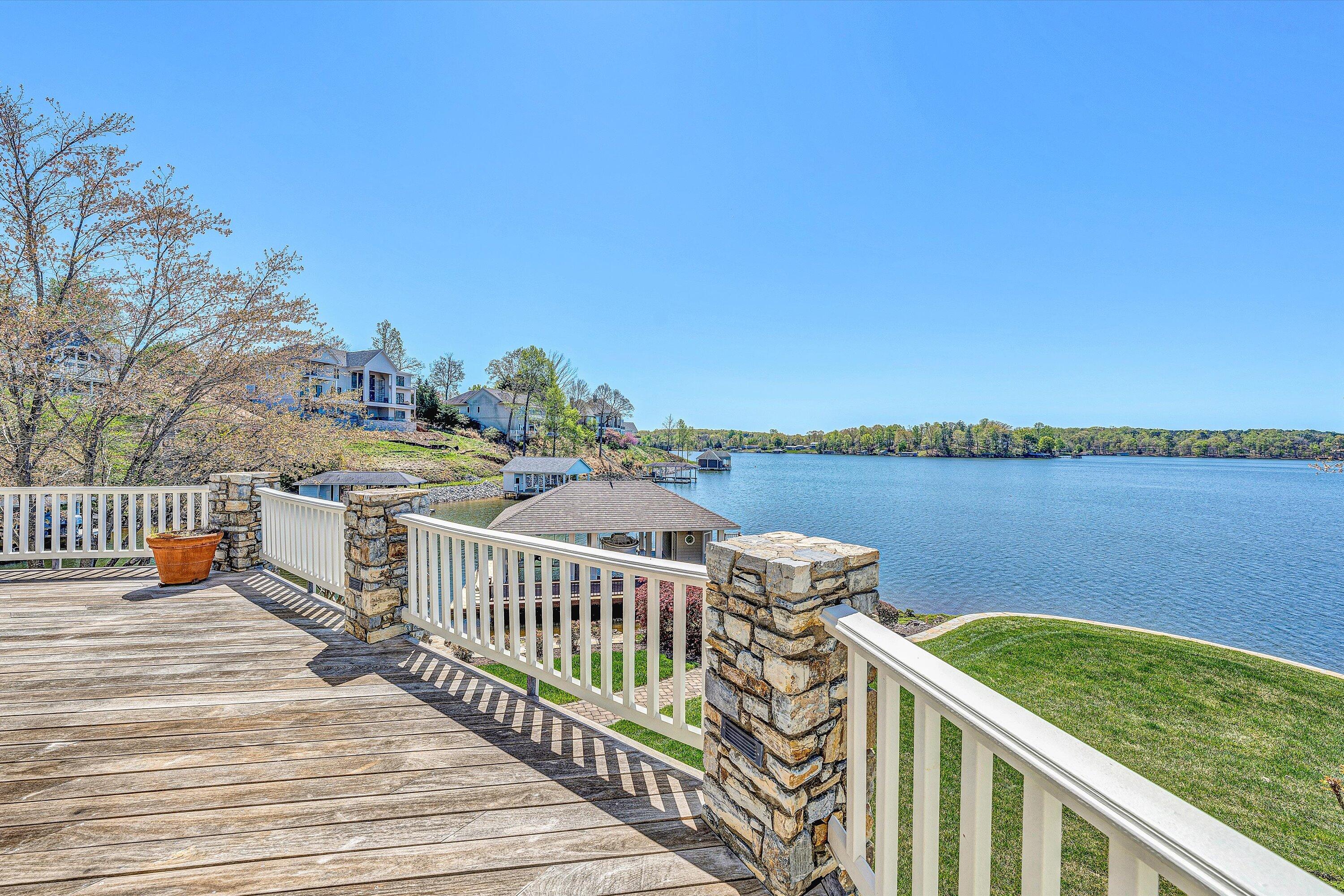 Union Hall, Virginia 24176, United States, 4 Bedrooms Bedrooms, ,4 BathroomsBathrooms,Residential,Active,111352