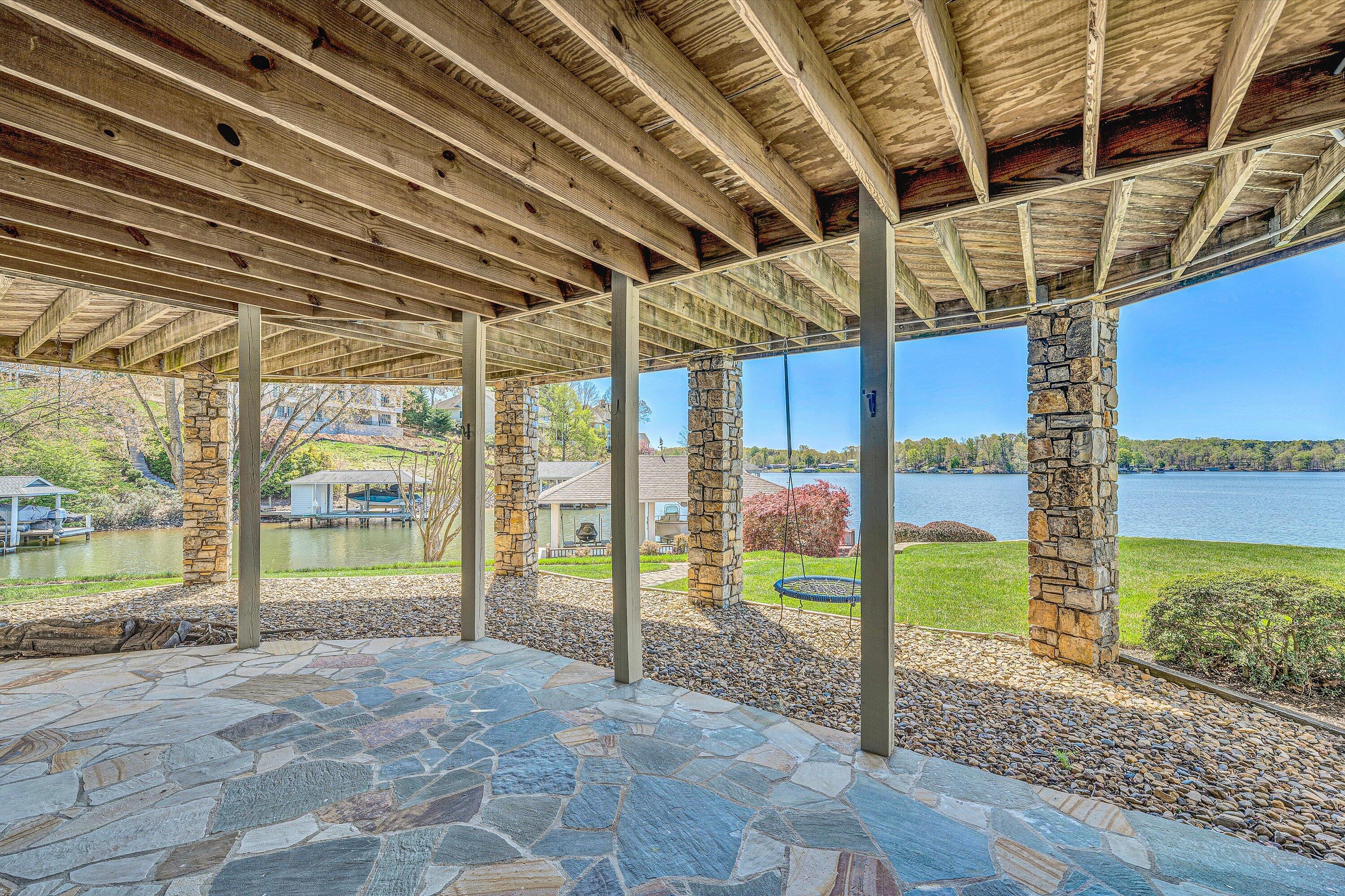 Union Hall, Virginia 24176, United States, 4 Bedrooms Bedrooms, ,4 BathroomsBathrooms,Residential,Active,111352