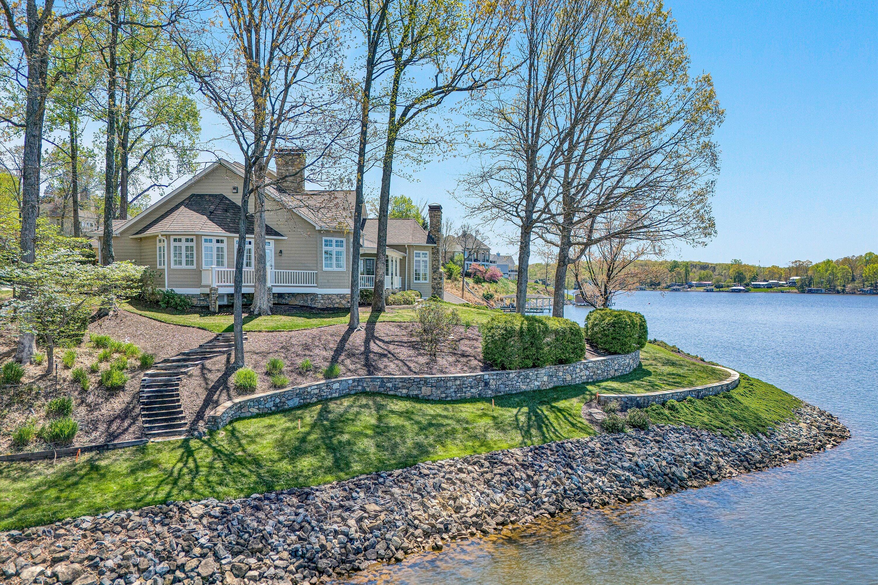 Union Hall, Virginia 24176, United States, 4 Bedrooms Bedrooms, ,4 BathroomsBathrooms,Residential,Active,111352