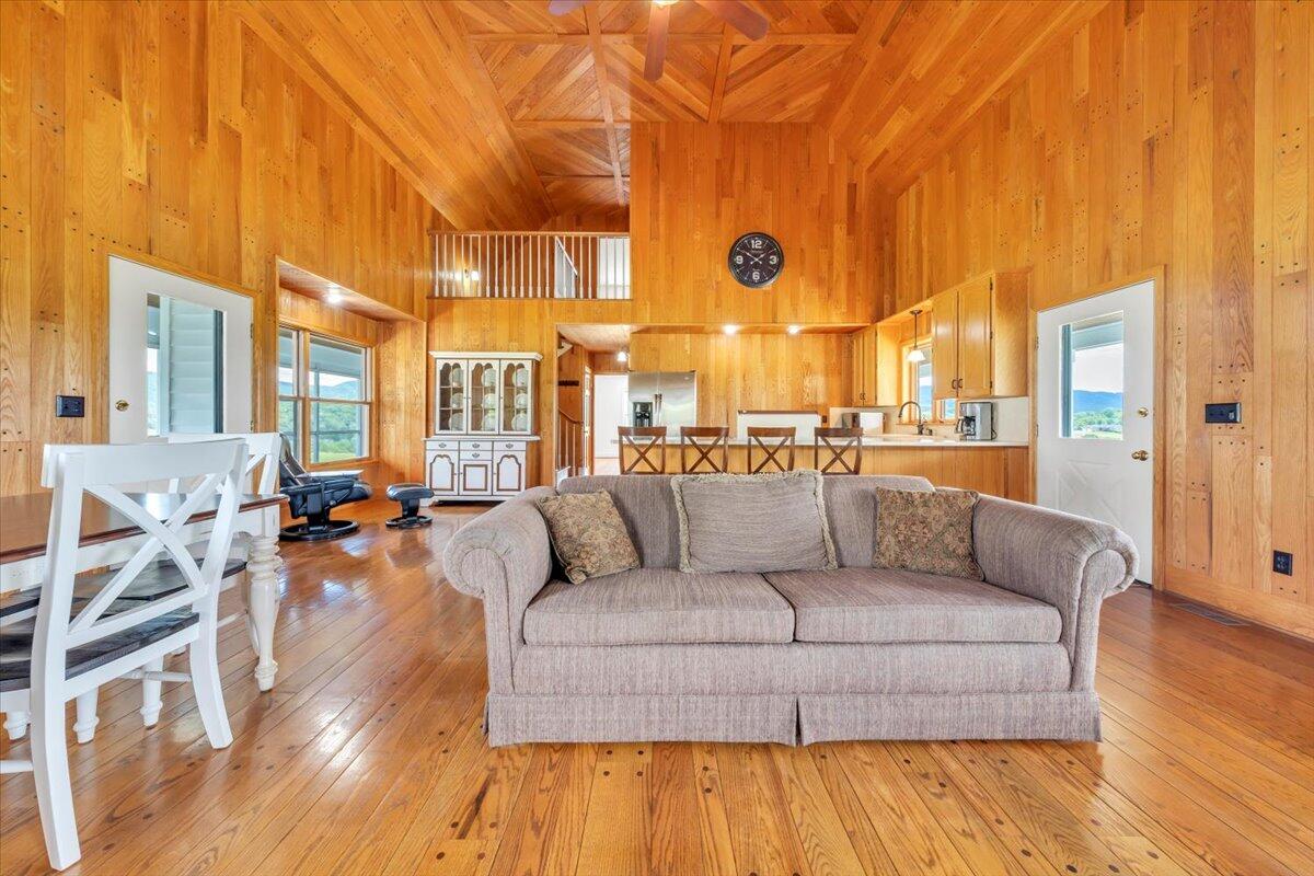 853 Hardbarger Rd, Buchanan, Virginia image 17