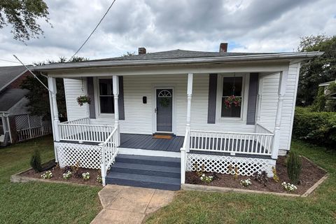 Homes For Sale - 2225 Sabine Ave<br/> Lynchburg, VA 24501