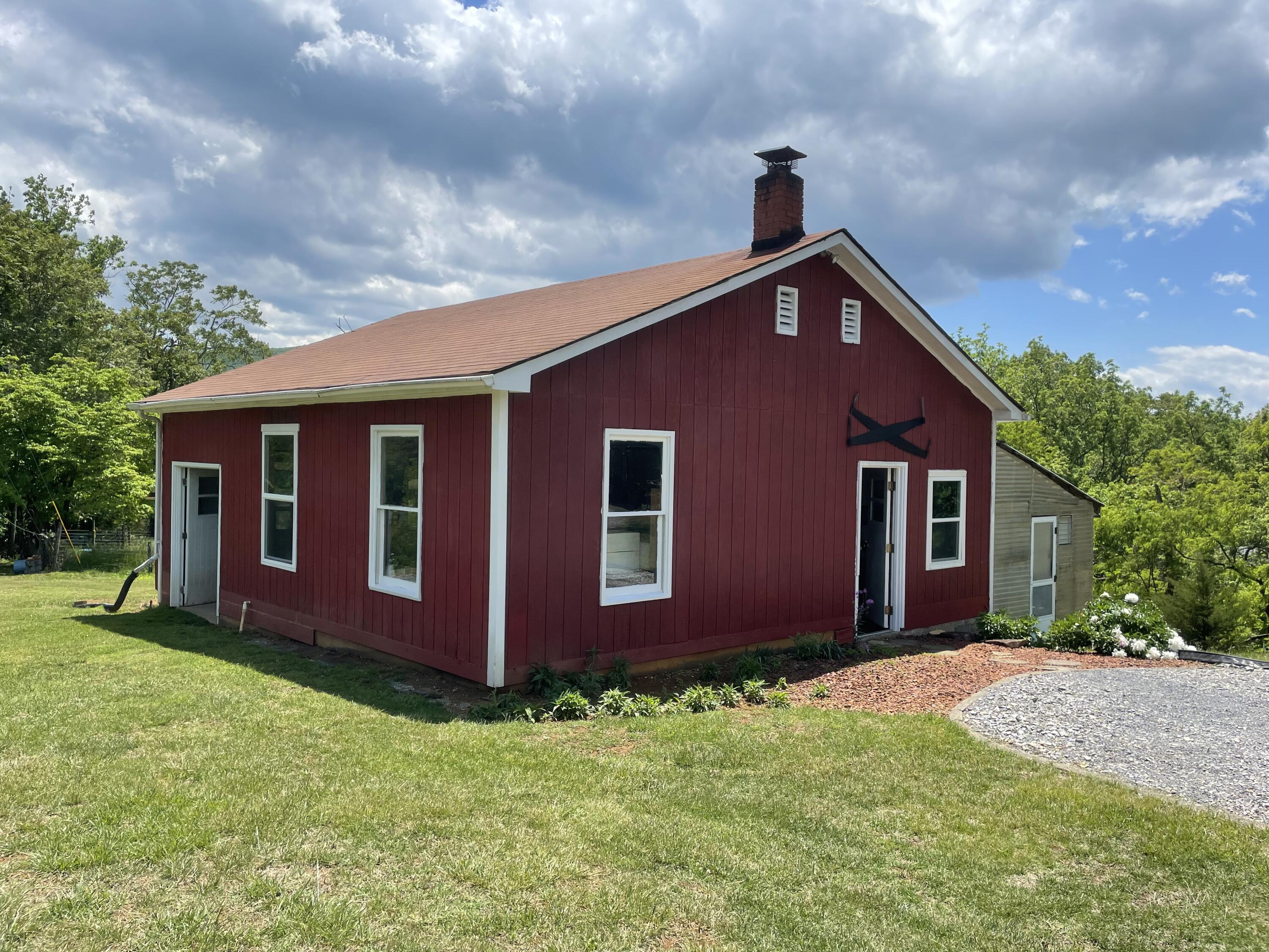 229 Rader Rd, Troutville, Virginia image 4