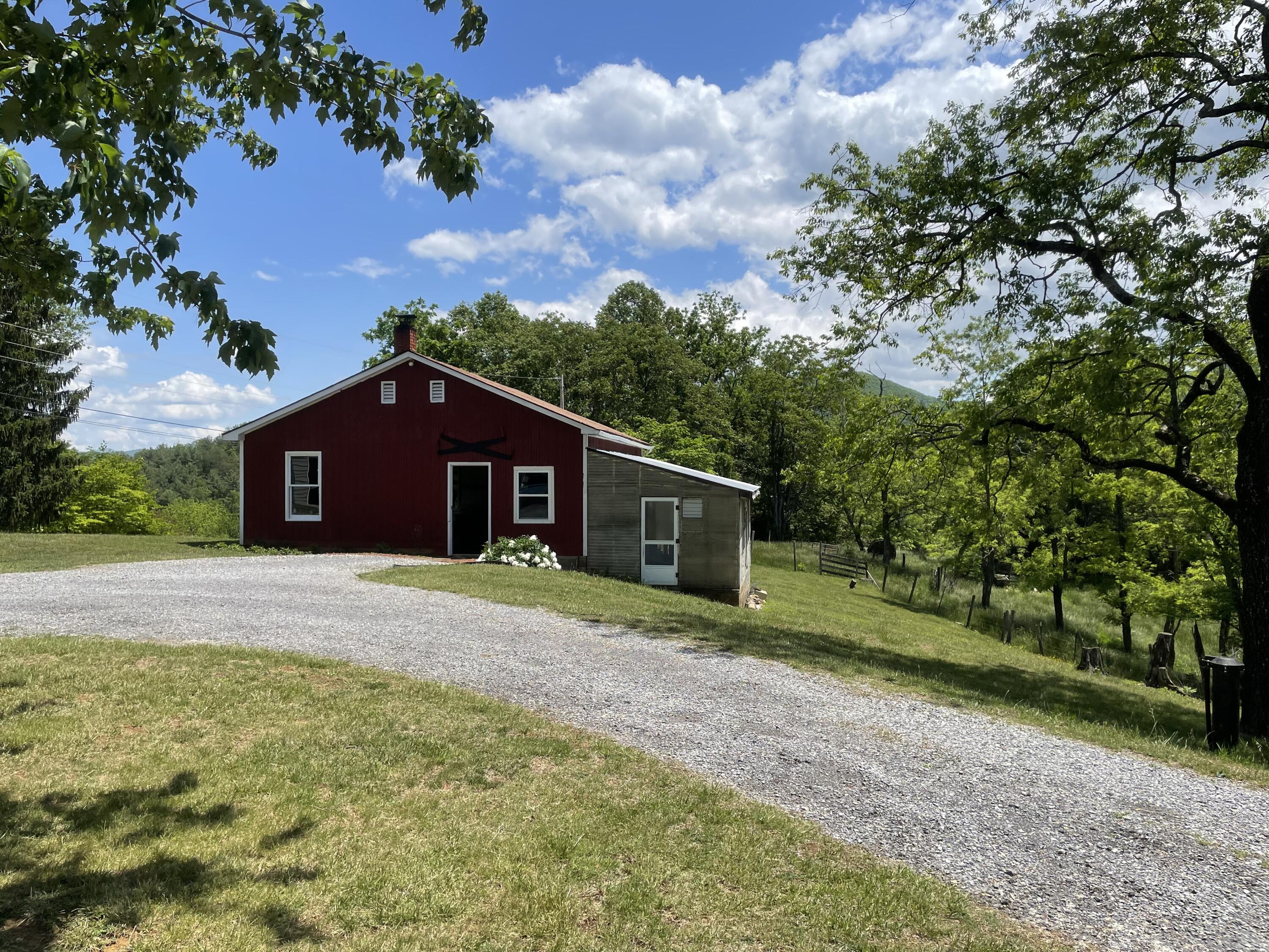 229 Rader Rd, Troutville, Virginia image 3