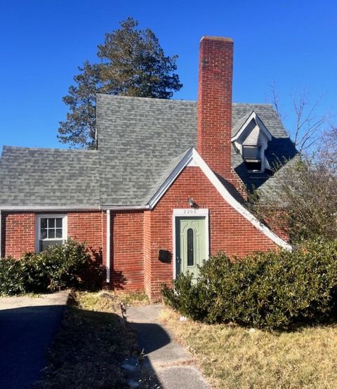 Apartment For Sale - 2208 10th St<br/> Roanoke, VA 24012