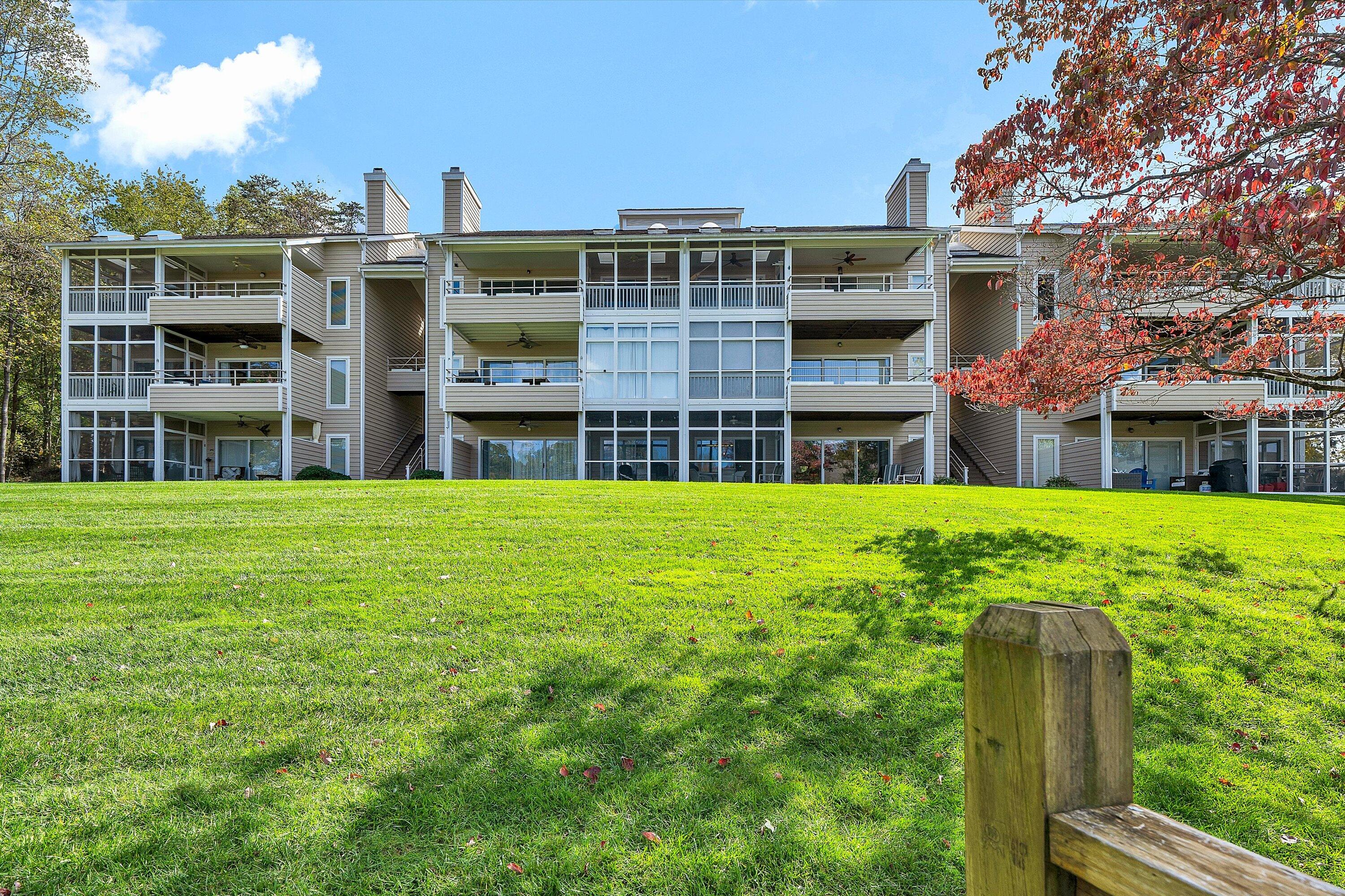 Penhook, Virginia 24137, United States, 2 Bedrooms Bedrooms, ,2 BathroomsBathrooms,Residential,Active,233136